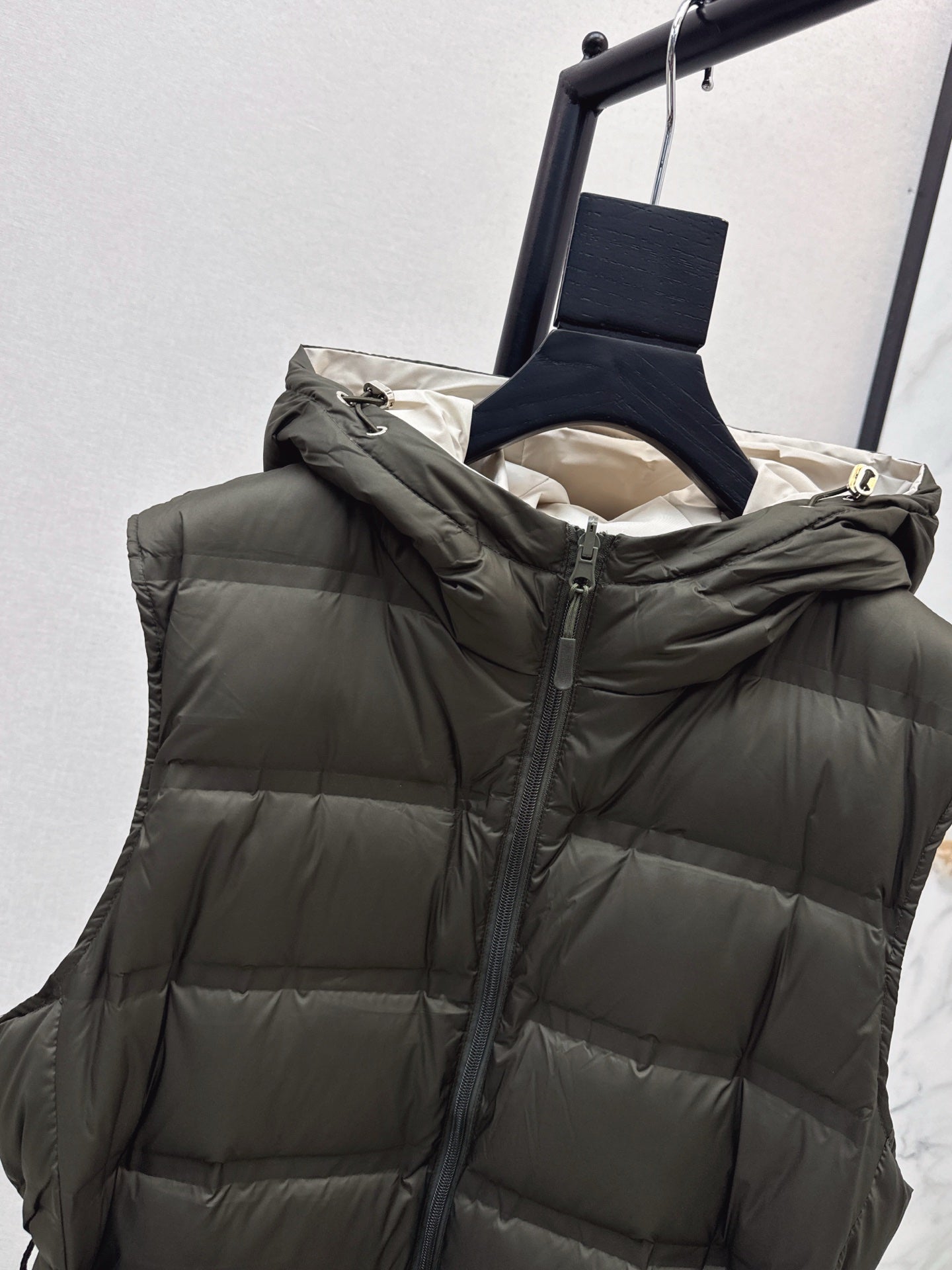 Max 25fw reversible down vest