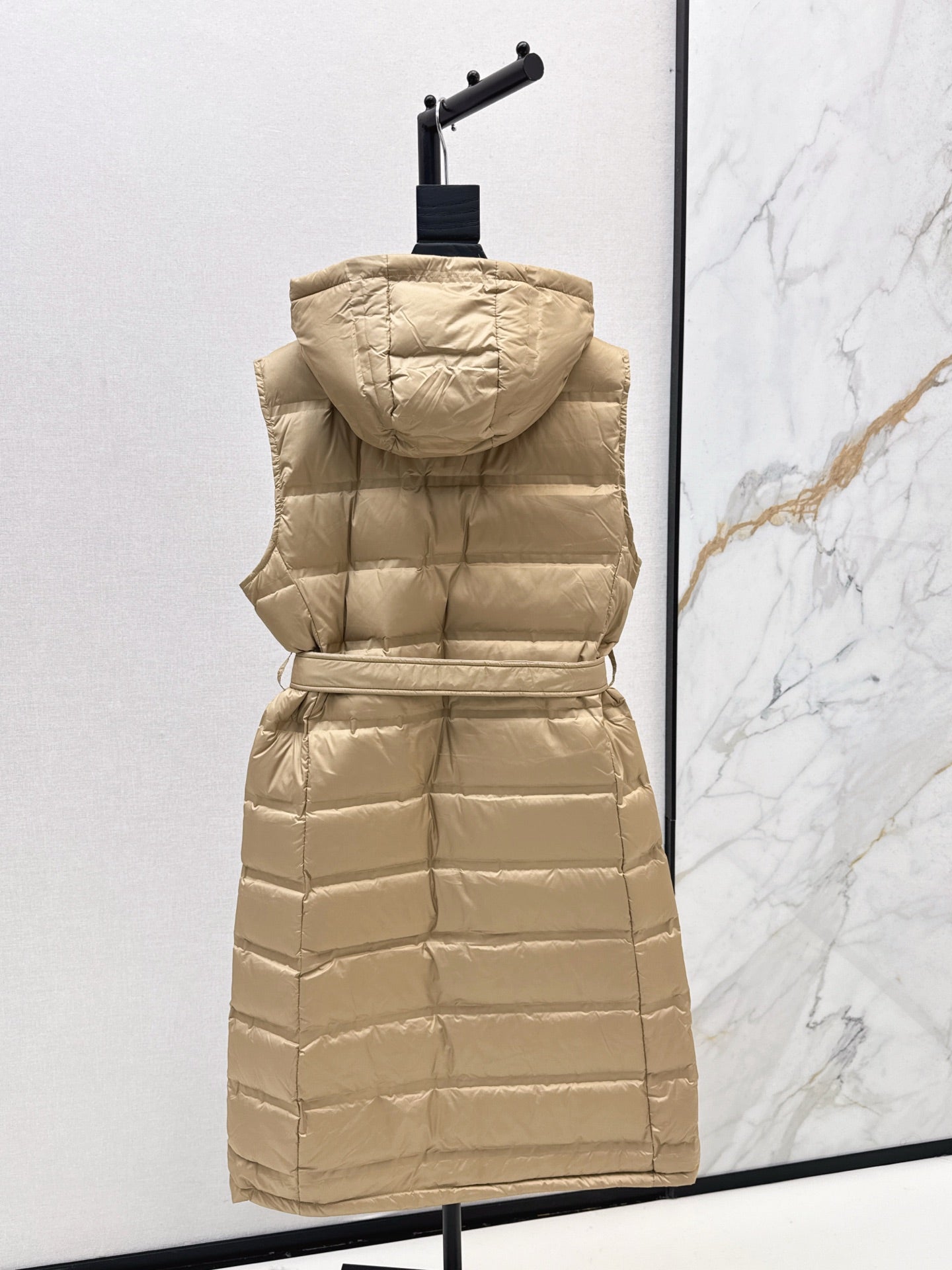 Max 25fw reversible down vest