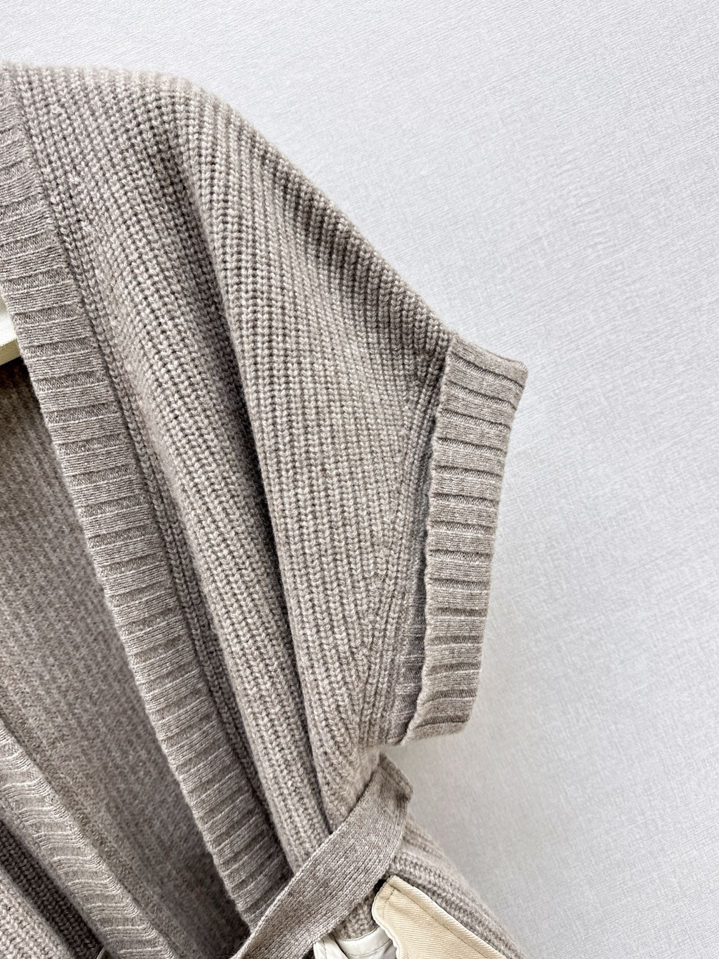 Loro 25fw wool vest