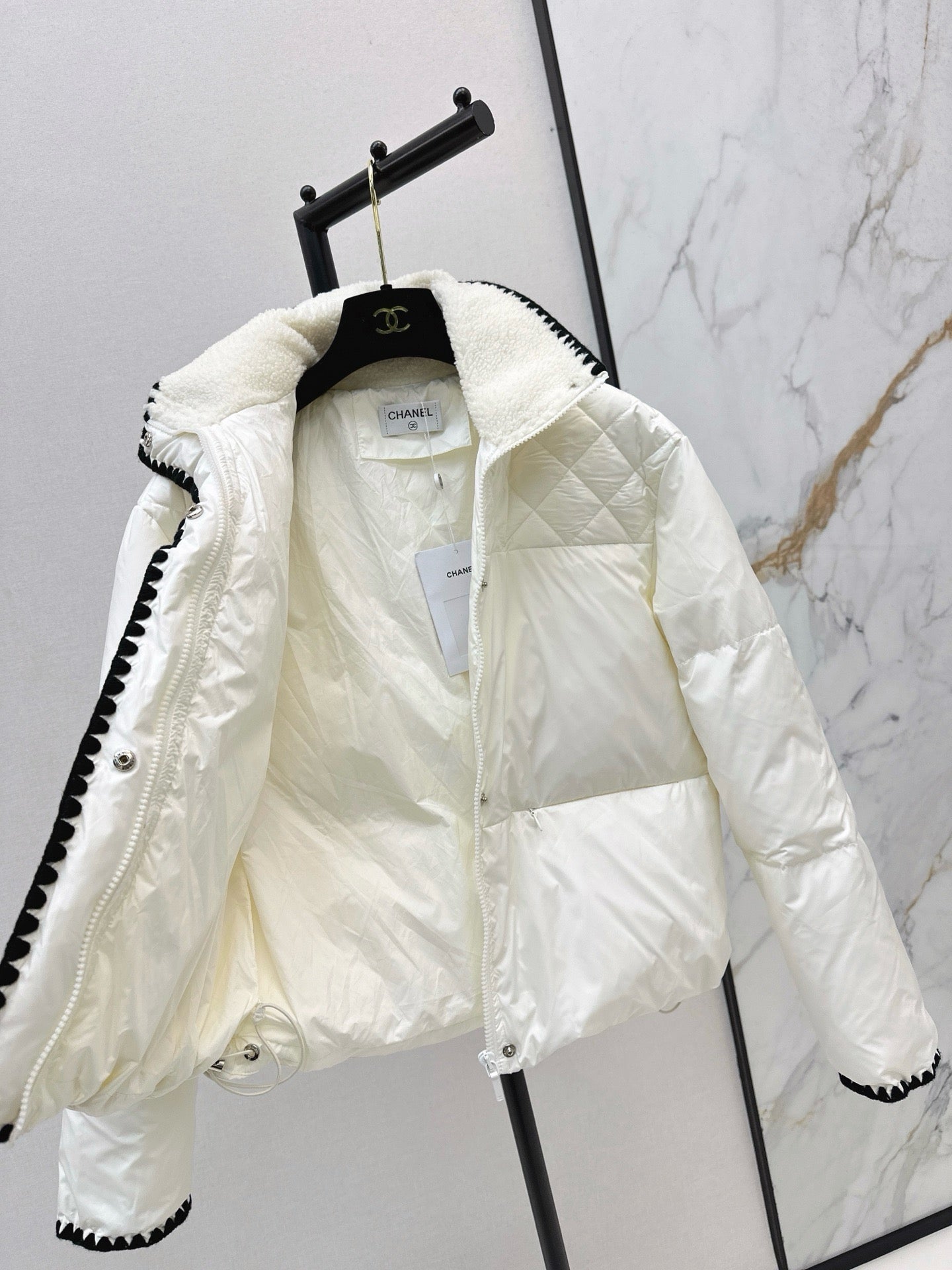 Chan 25fw down jacket