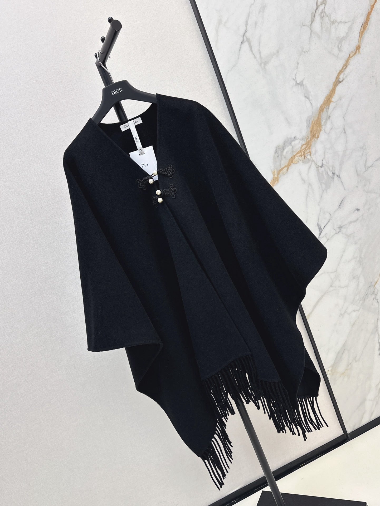 CD 25fw wool cape