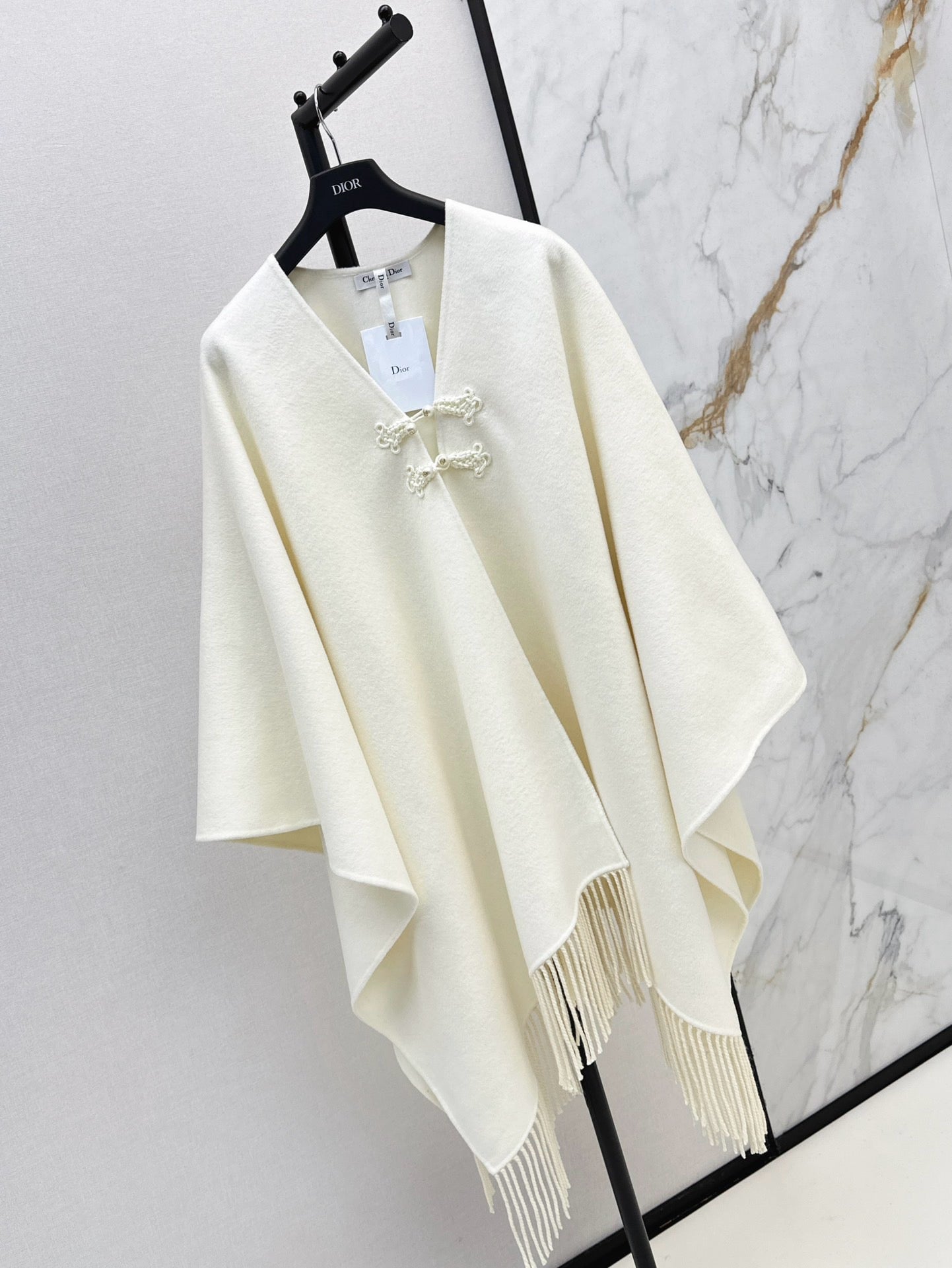 CD 25fw wool cape