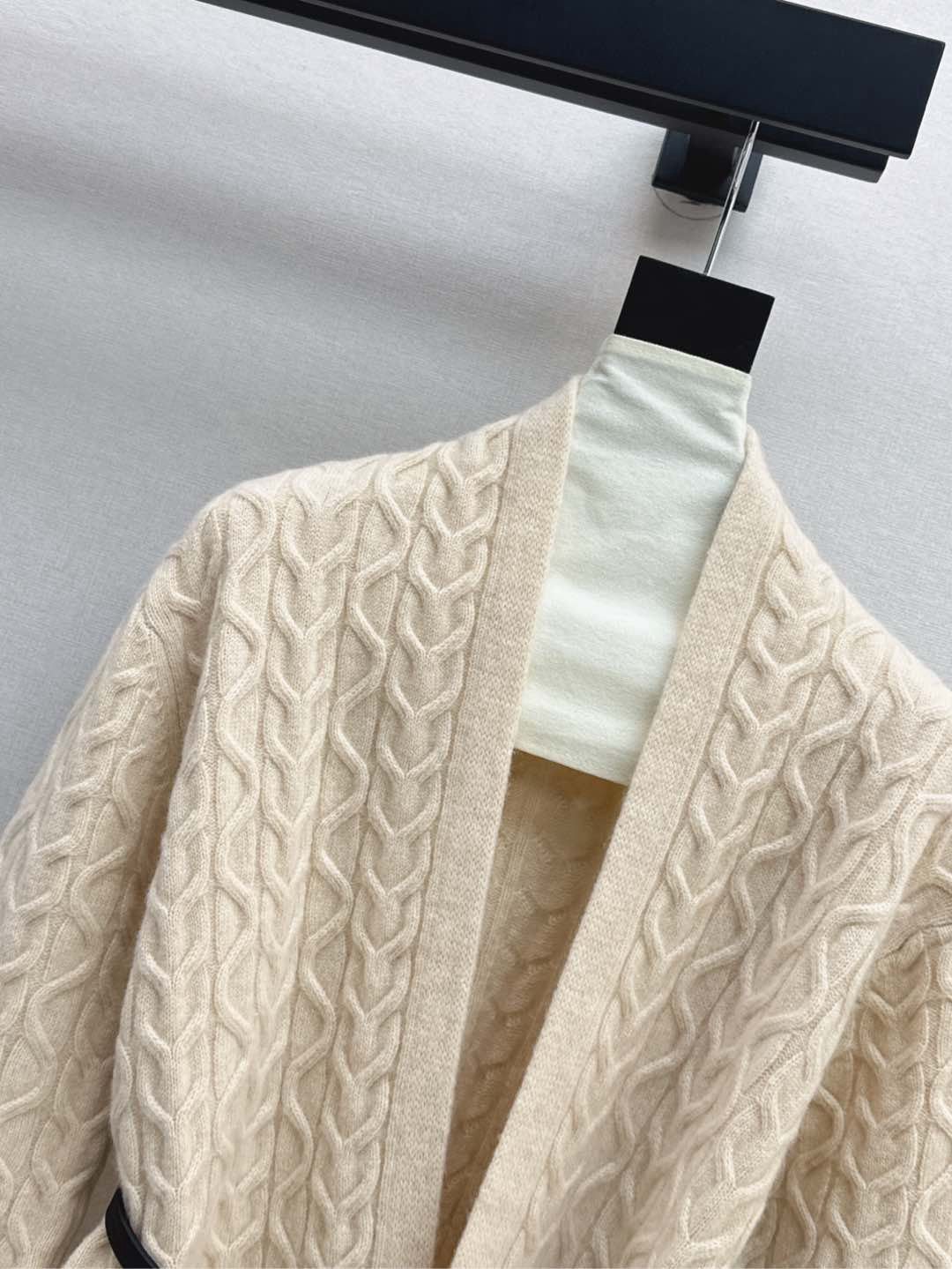 Herm 25fw wool cardigan