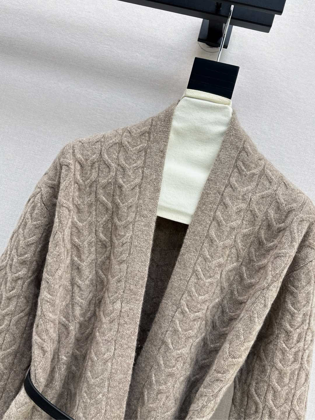 Herm 25fw wool cardigan