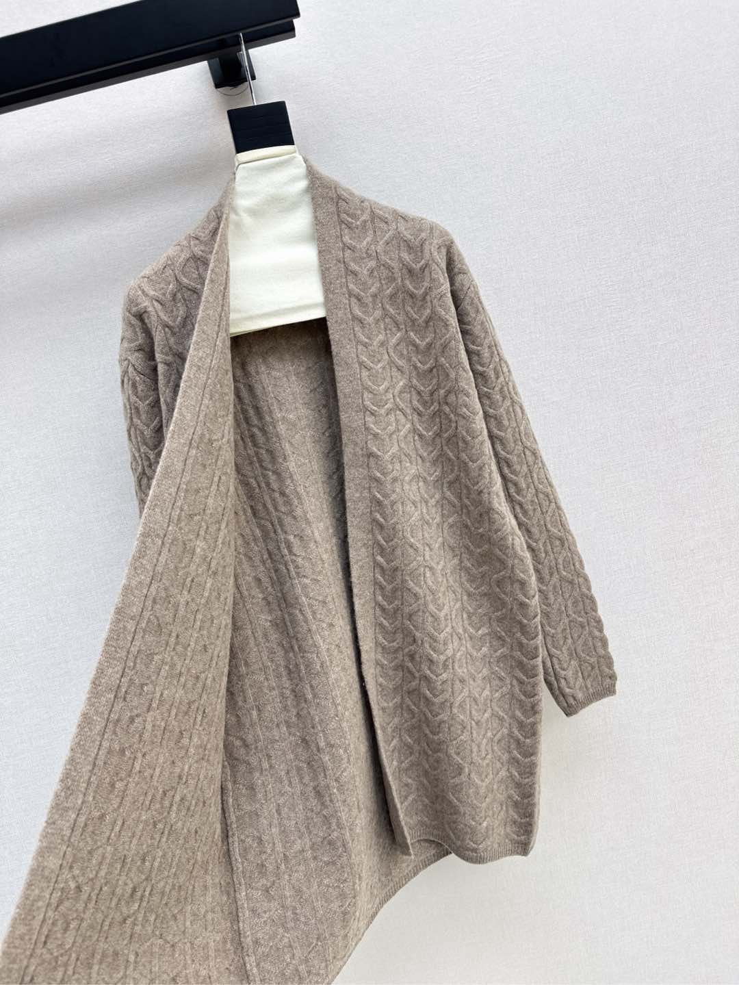 Herm 25fw wool cardigan