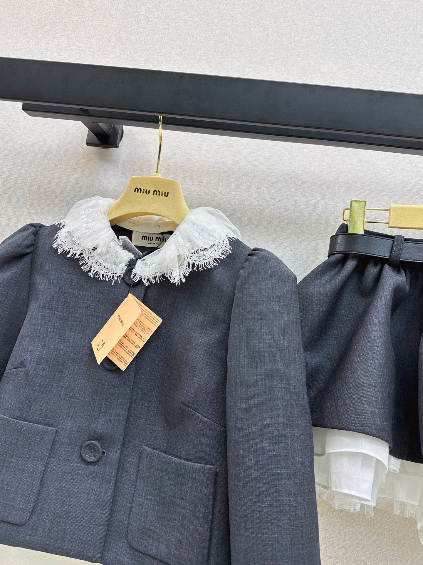 Miu 25fw lace jacket skirt suit
