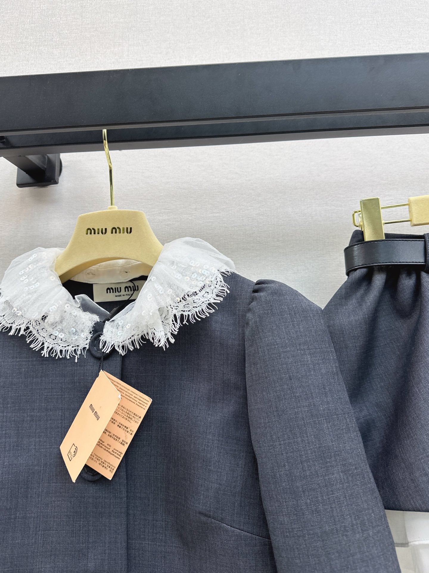 Miu 25fw lace jacket skirt suit
