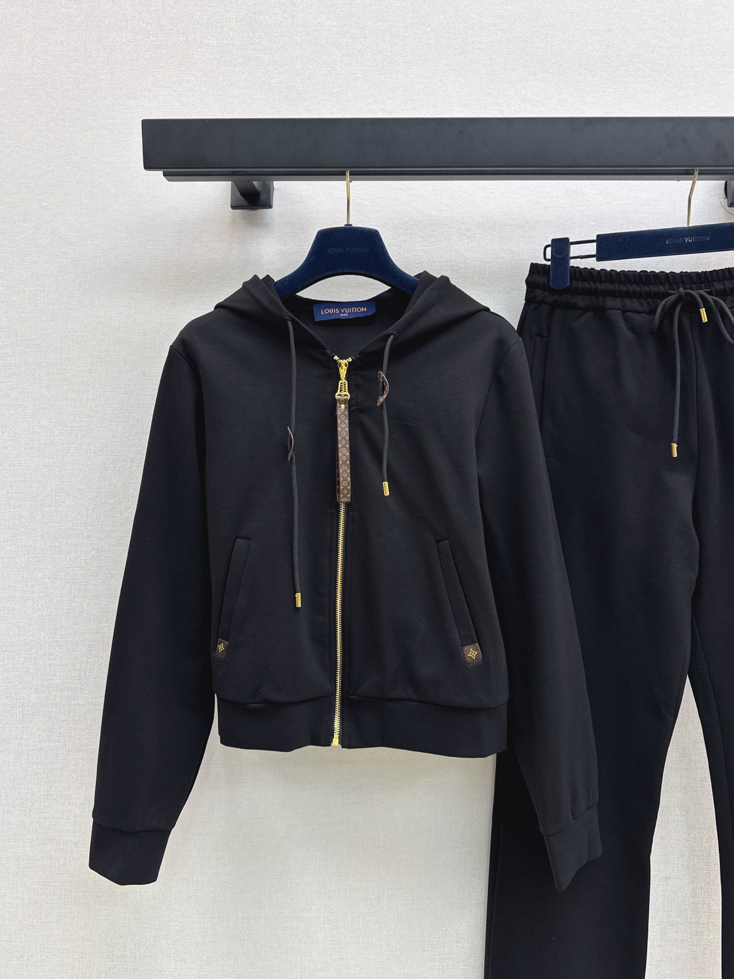 Loui 25fw suit
