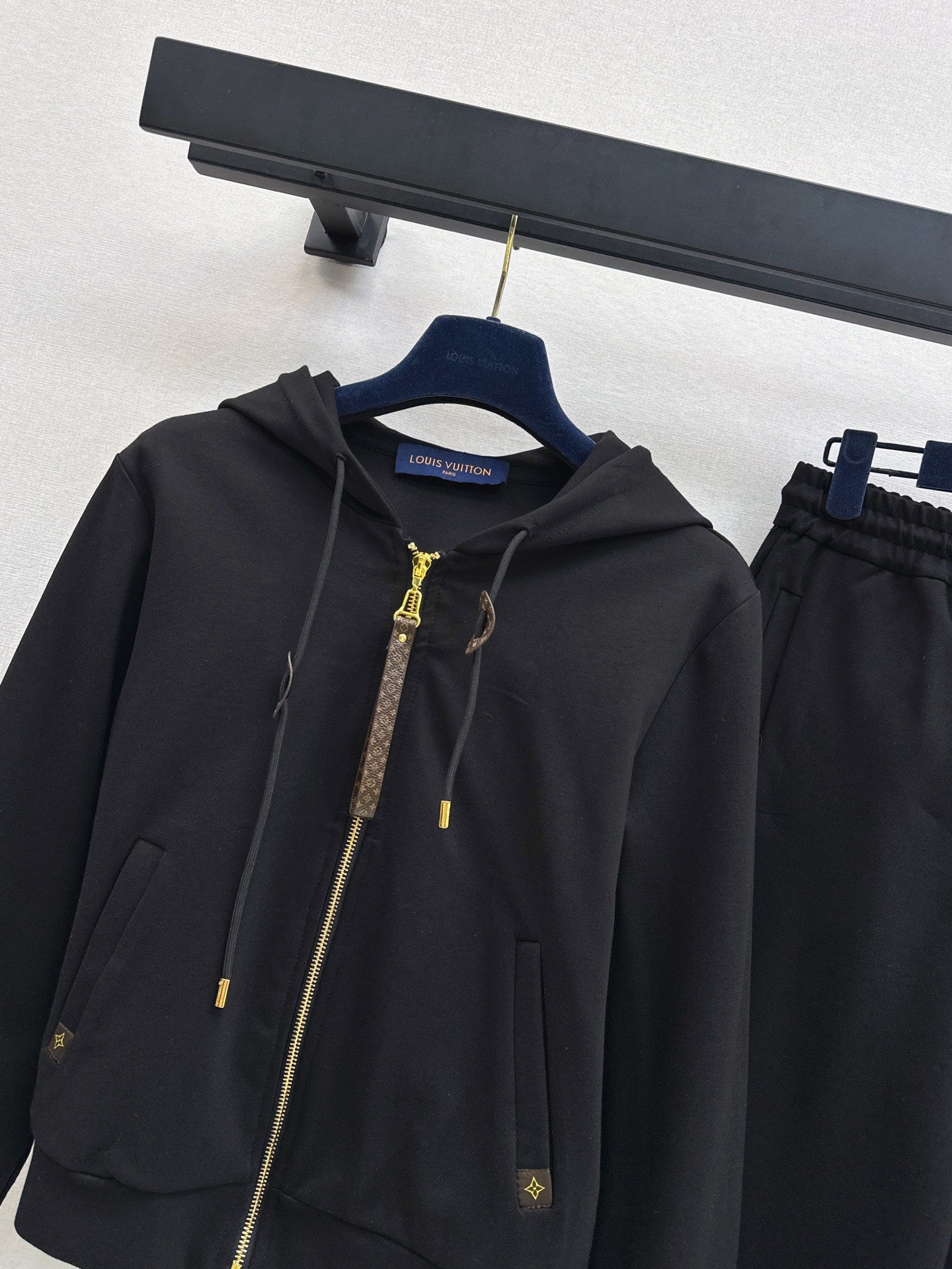 Loui 25fw suit