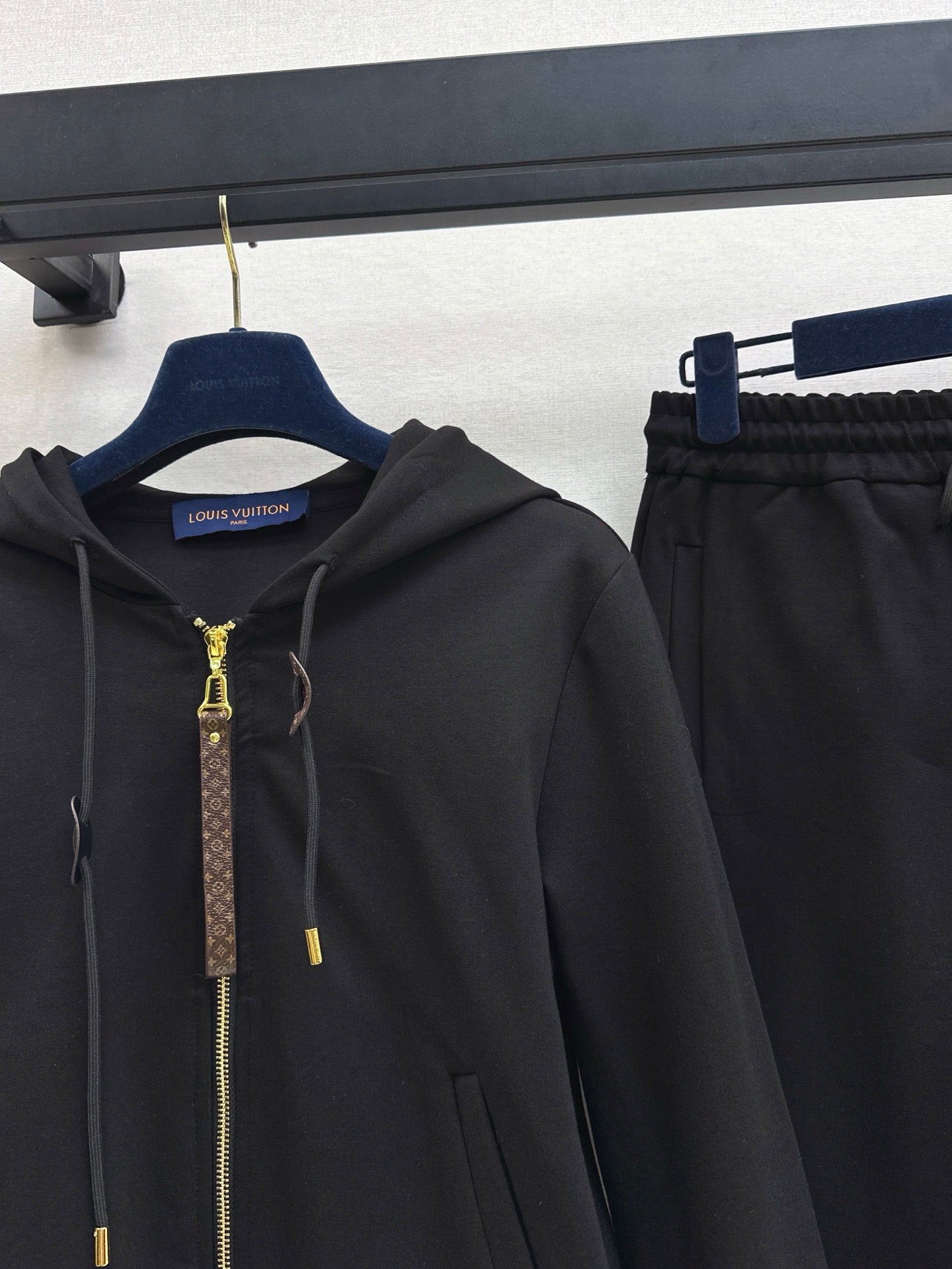 Loui 25fw suit