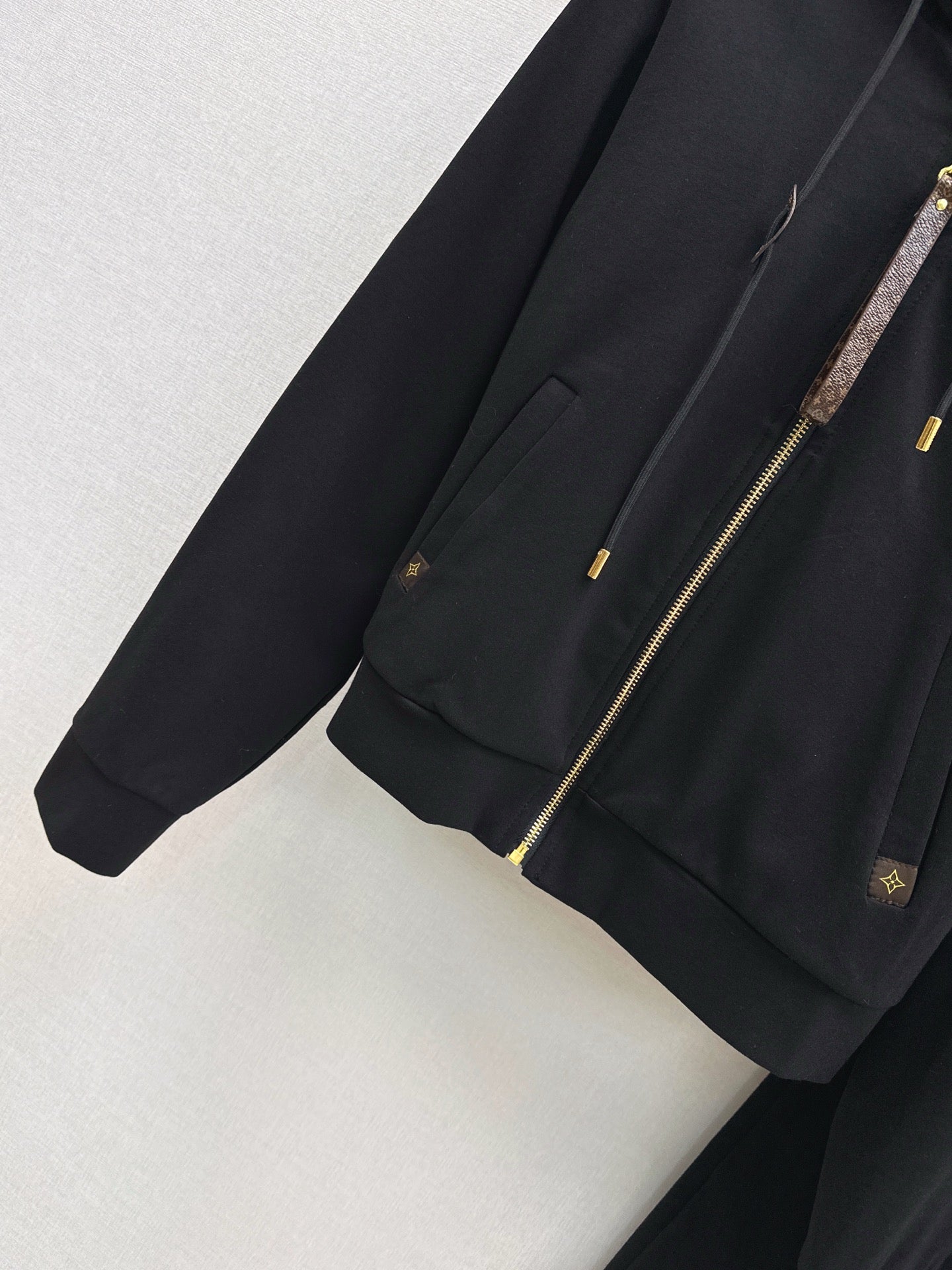 Loui 25fw suit