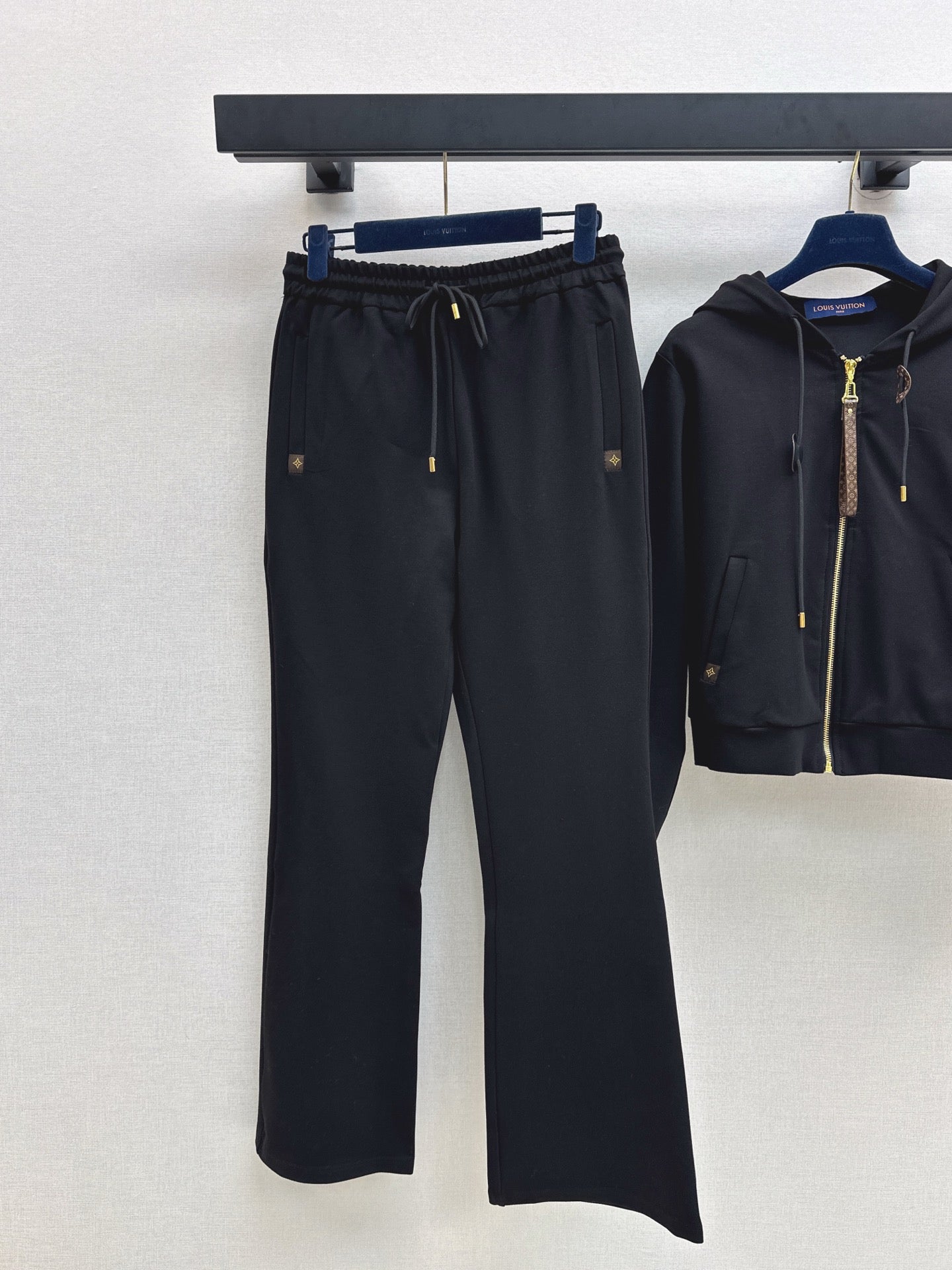 Loui 25fw suit