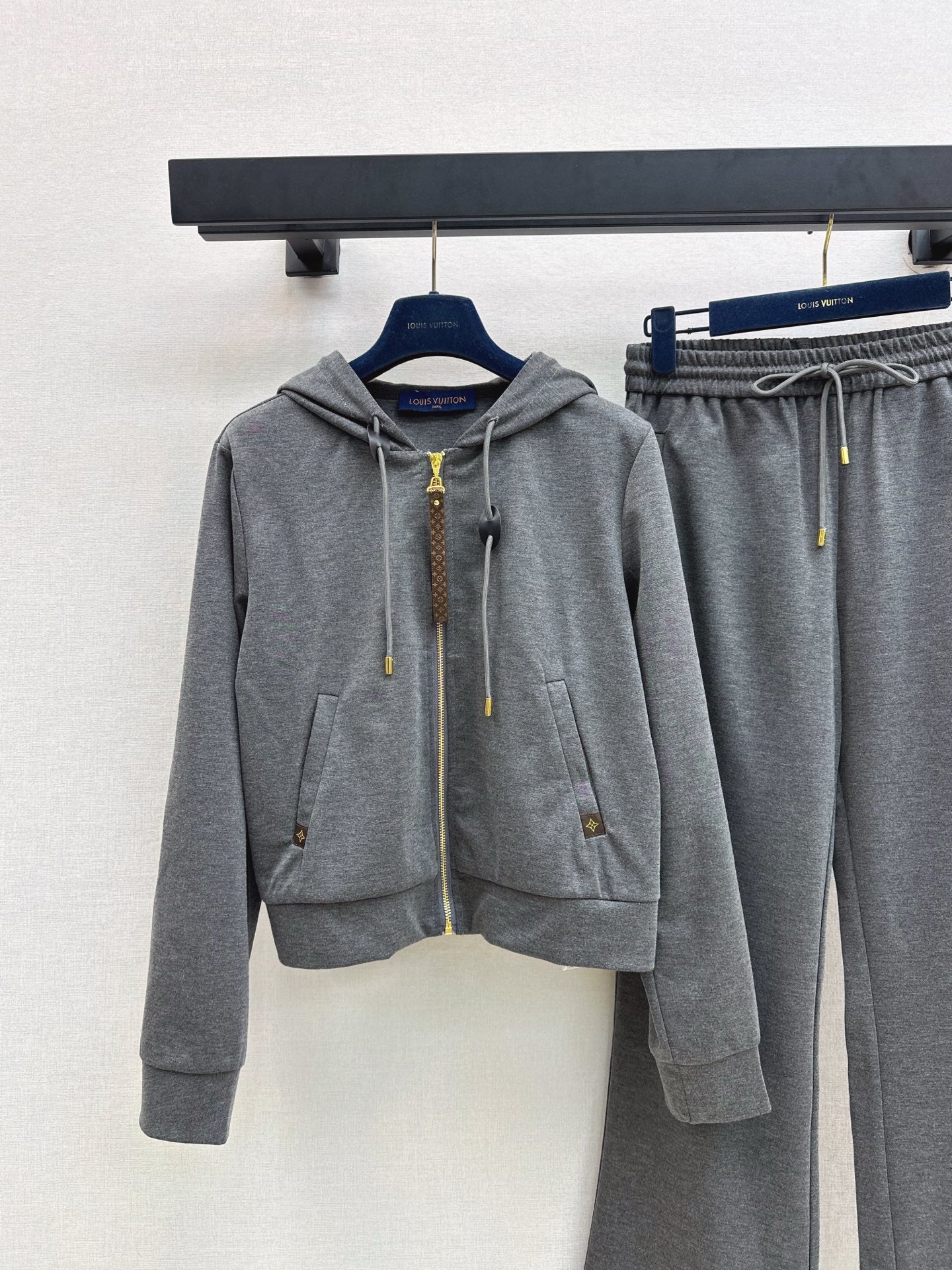 Loui 25fw suit