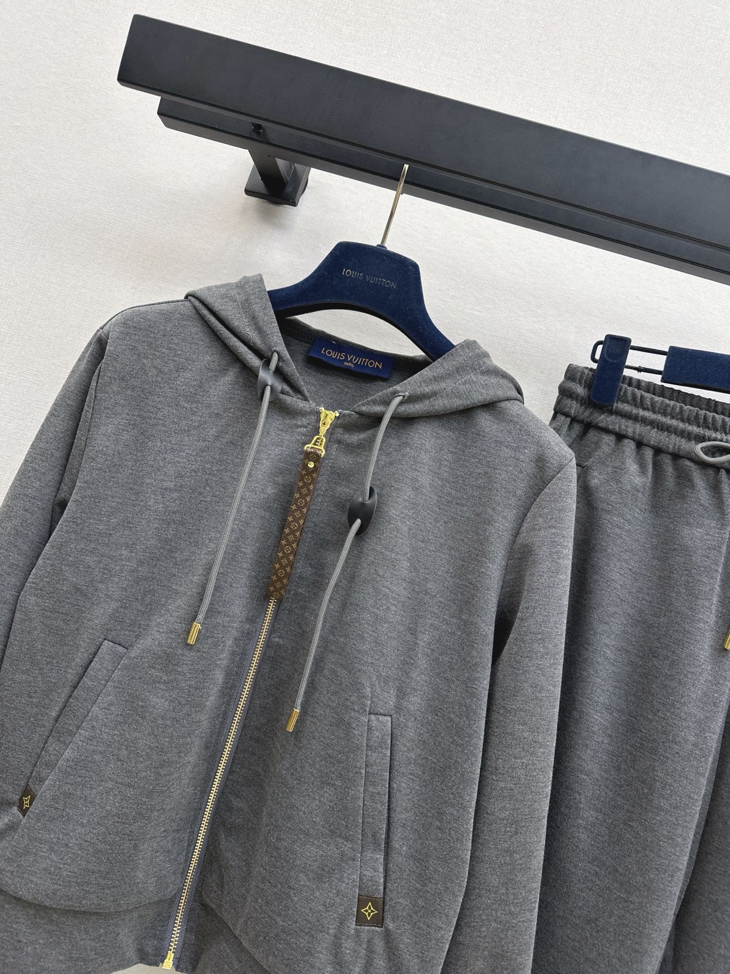 Loui 25fw suit