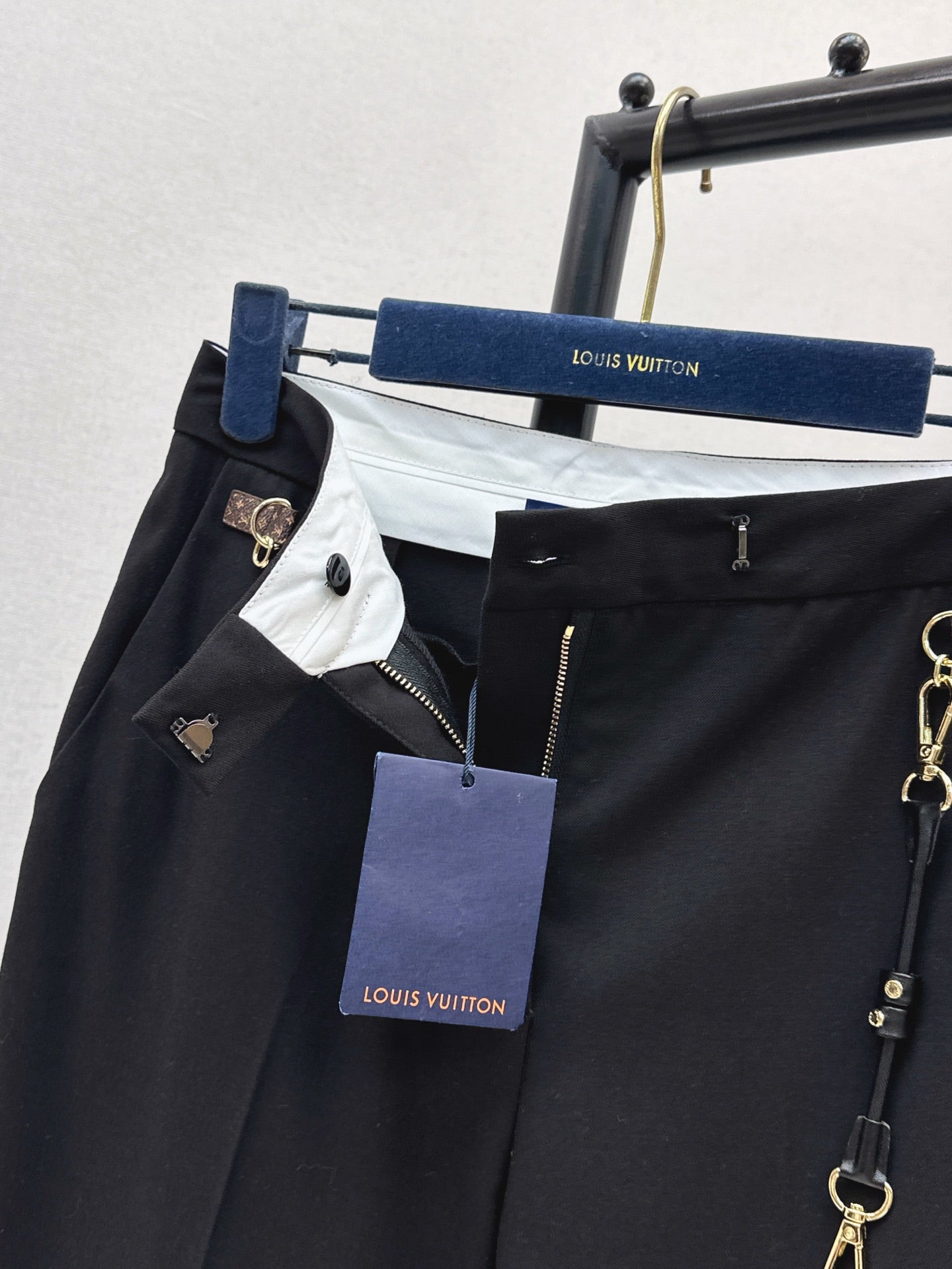 Loui 25fw pants