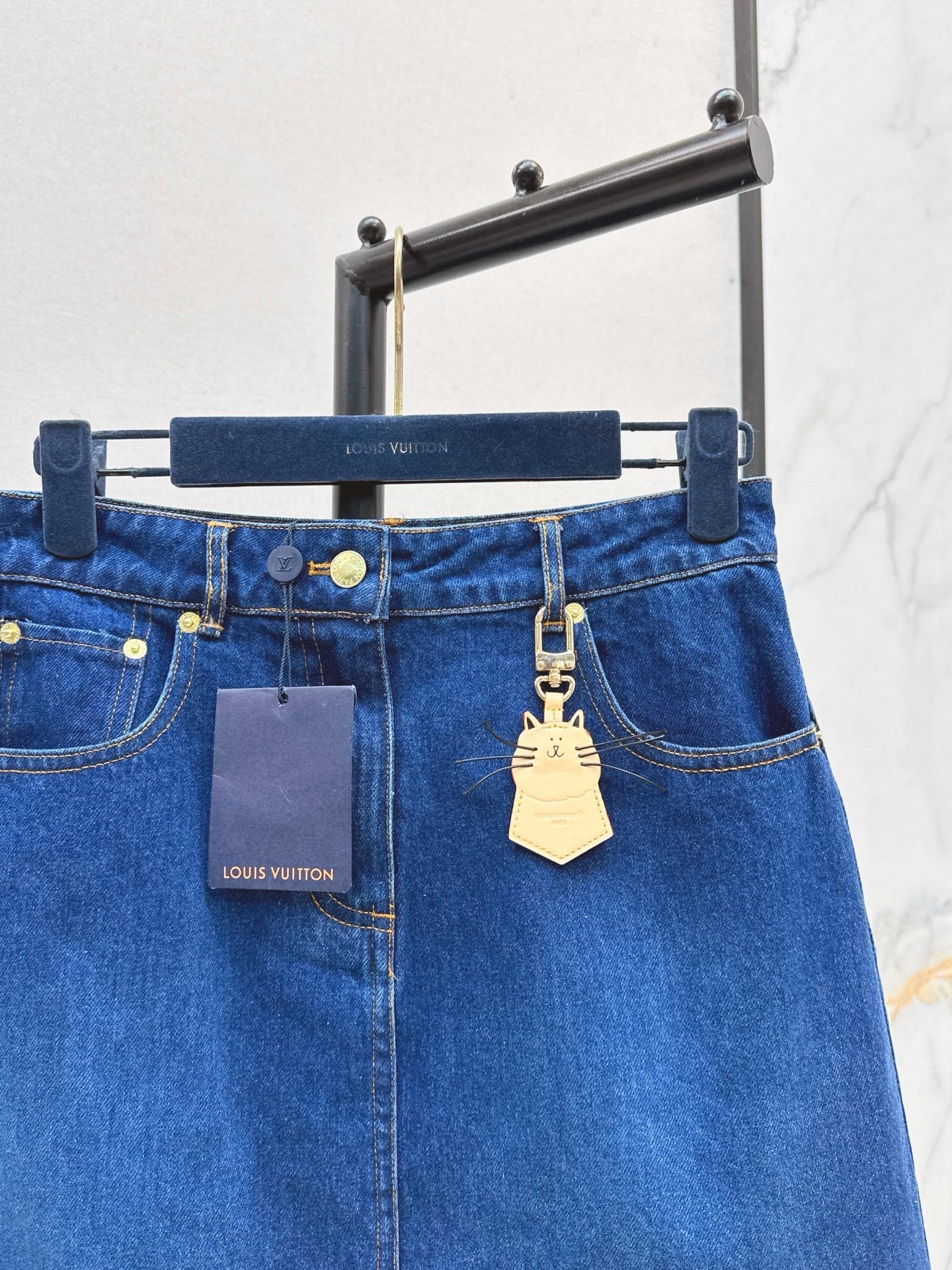 Loui 25fw denim skirt