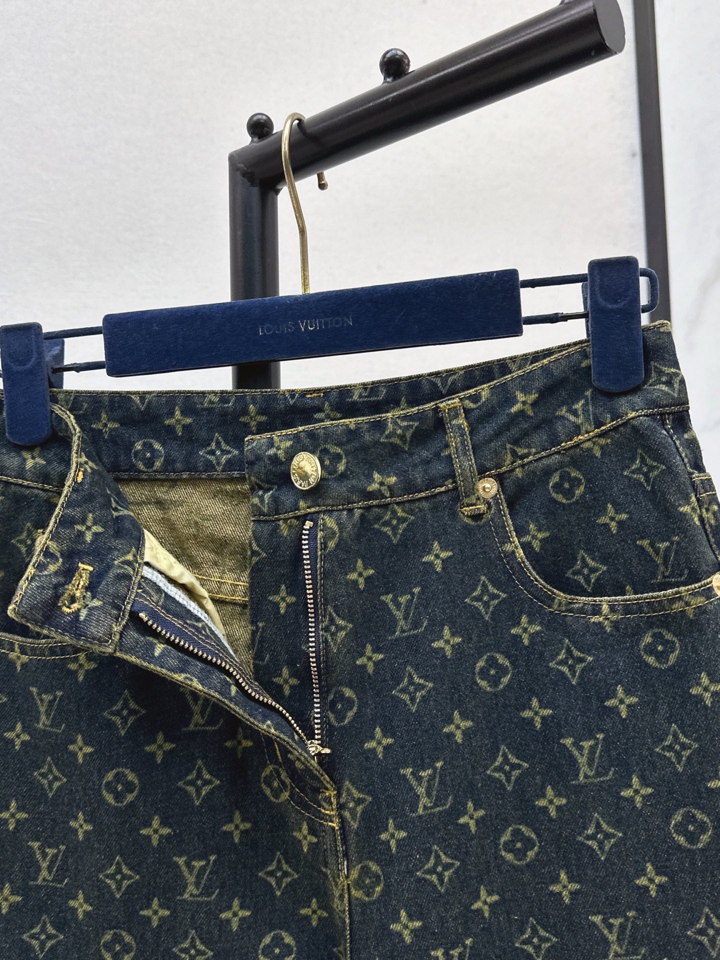 Loui 25fw denim pants