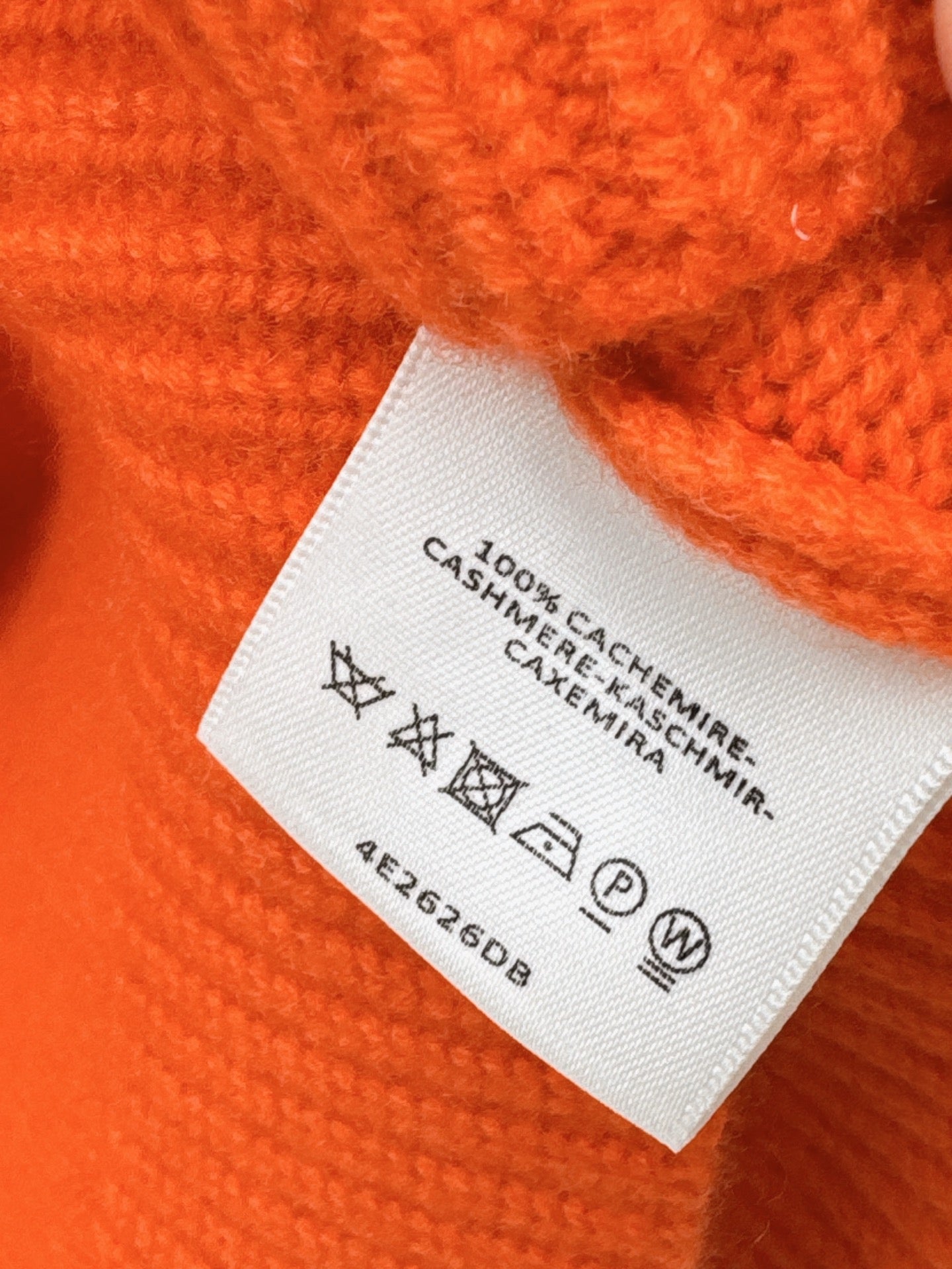 Herm 25fw cashmere sweater