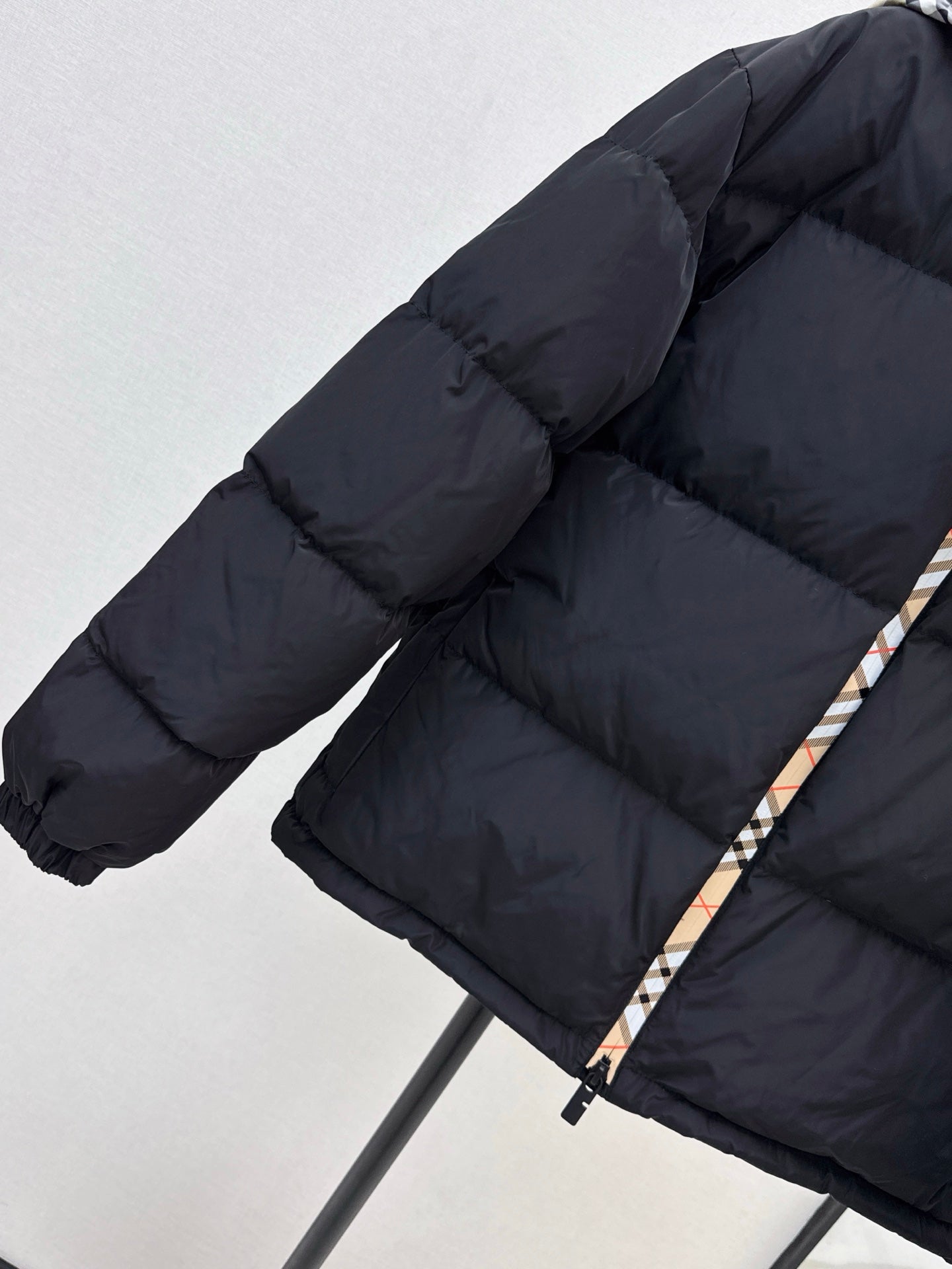 Bur 25fw down jacket