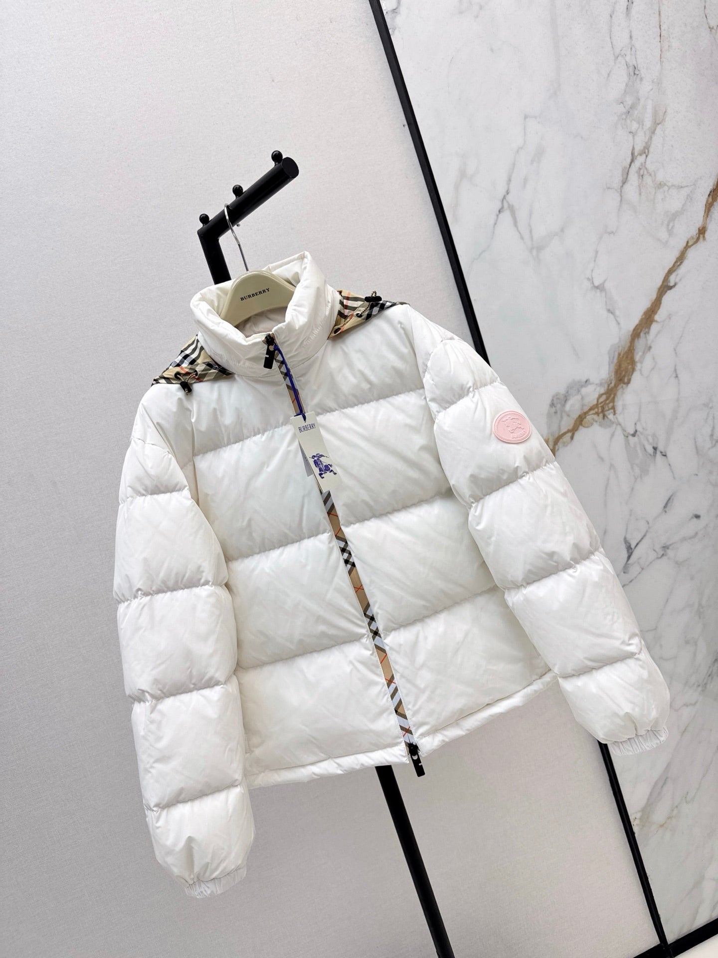 Bur 25fw down jacket
