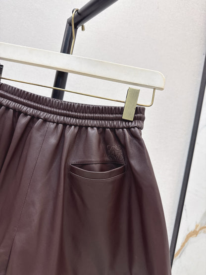 Loe 25fw leather short