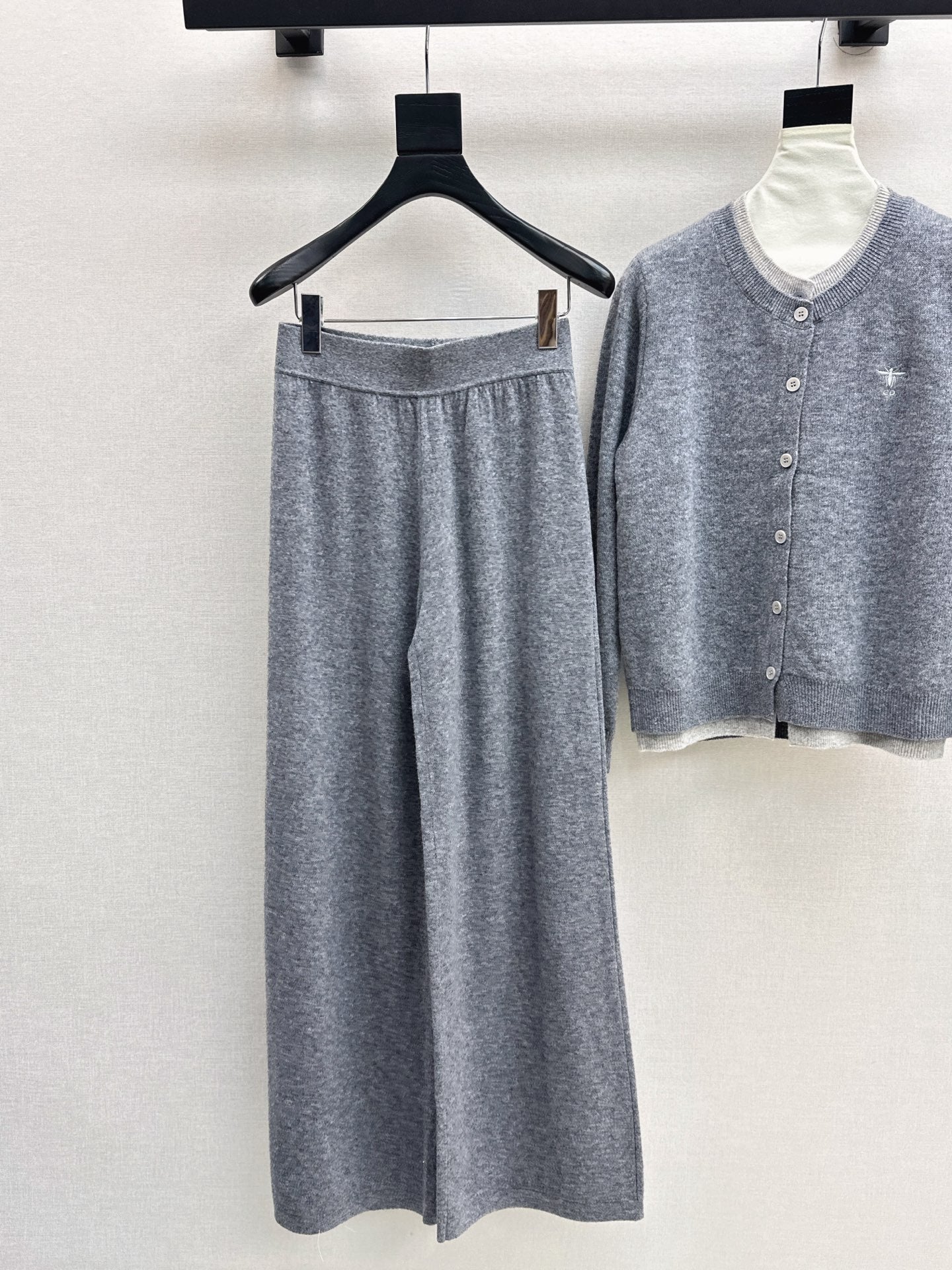 CD 25fw knitted suit