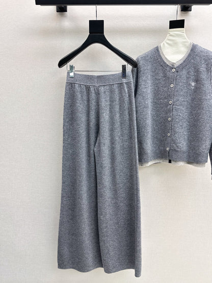 CD 25fw knitted suit