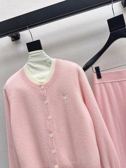 CD 25fw knitted suit