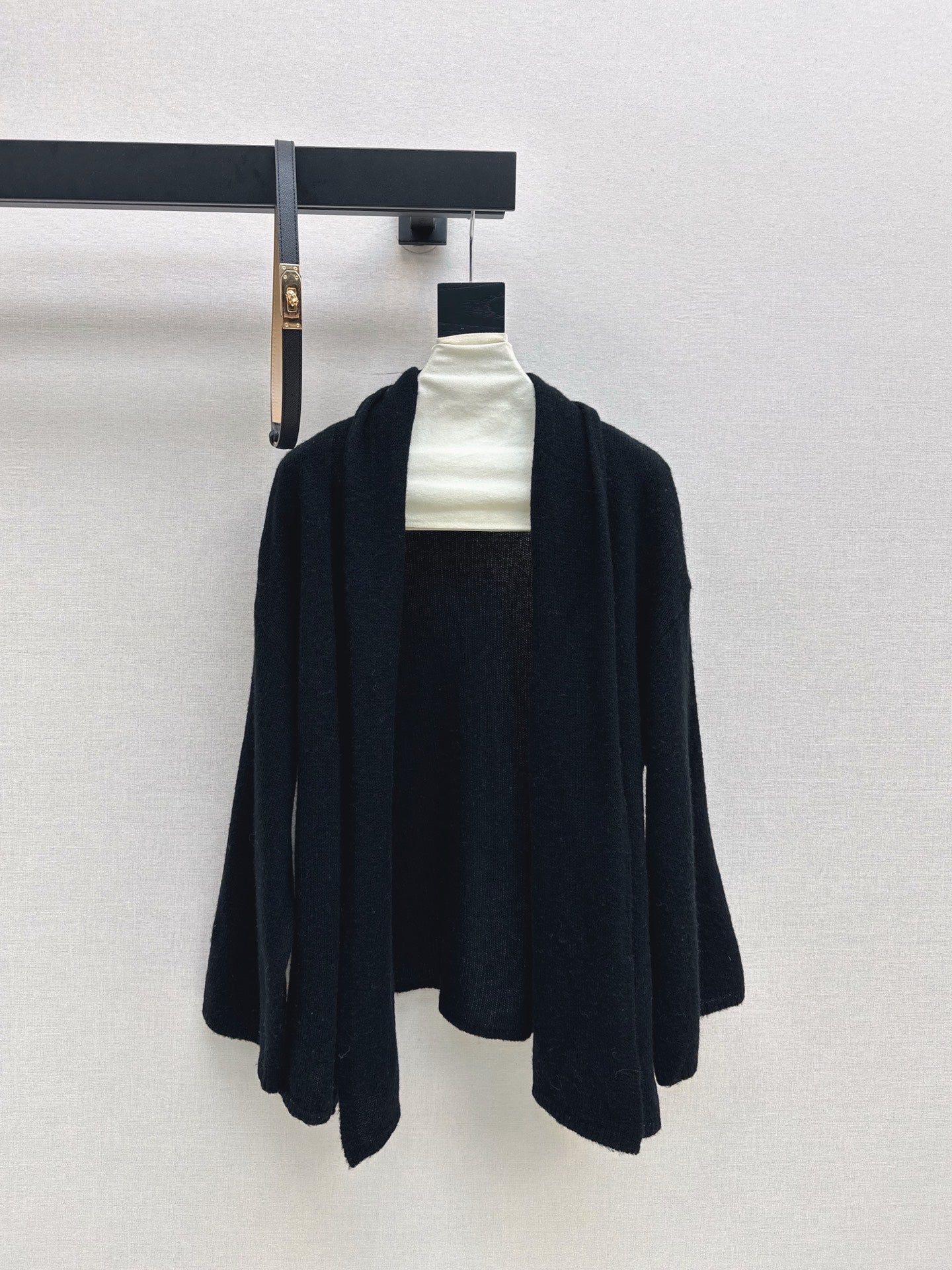 Herm 25fw wool cardigan