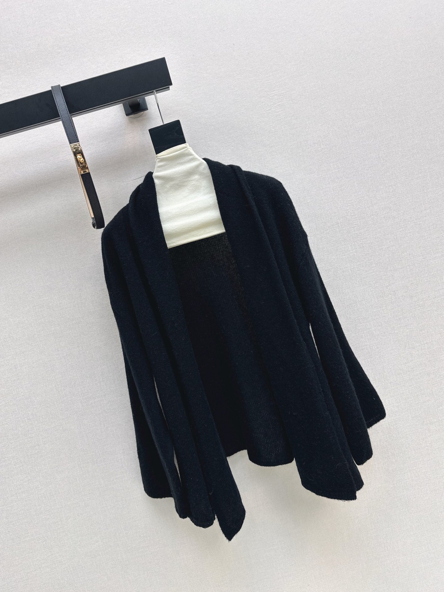 Herm 25fw wool cardigan