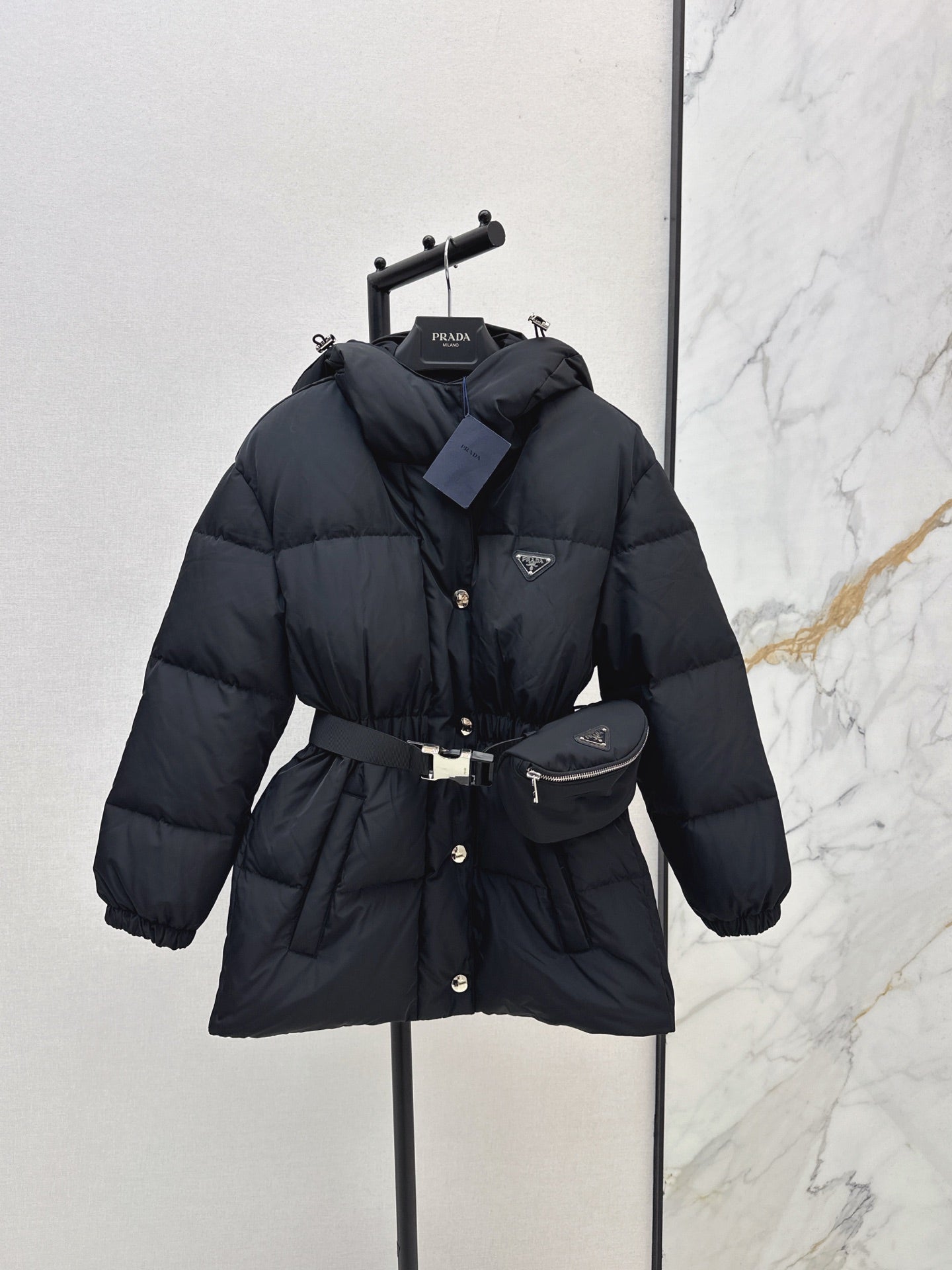 Pra 25fw down jacket