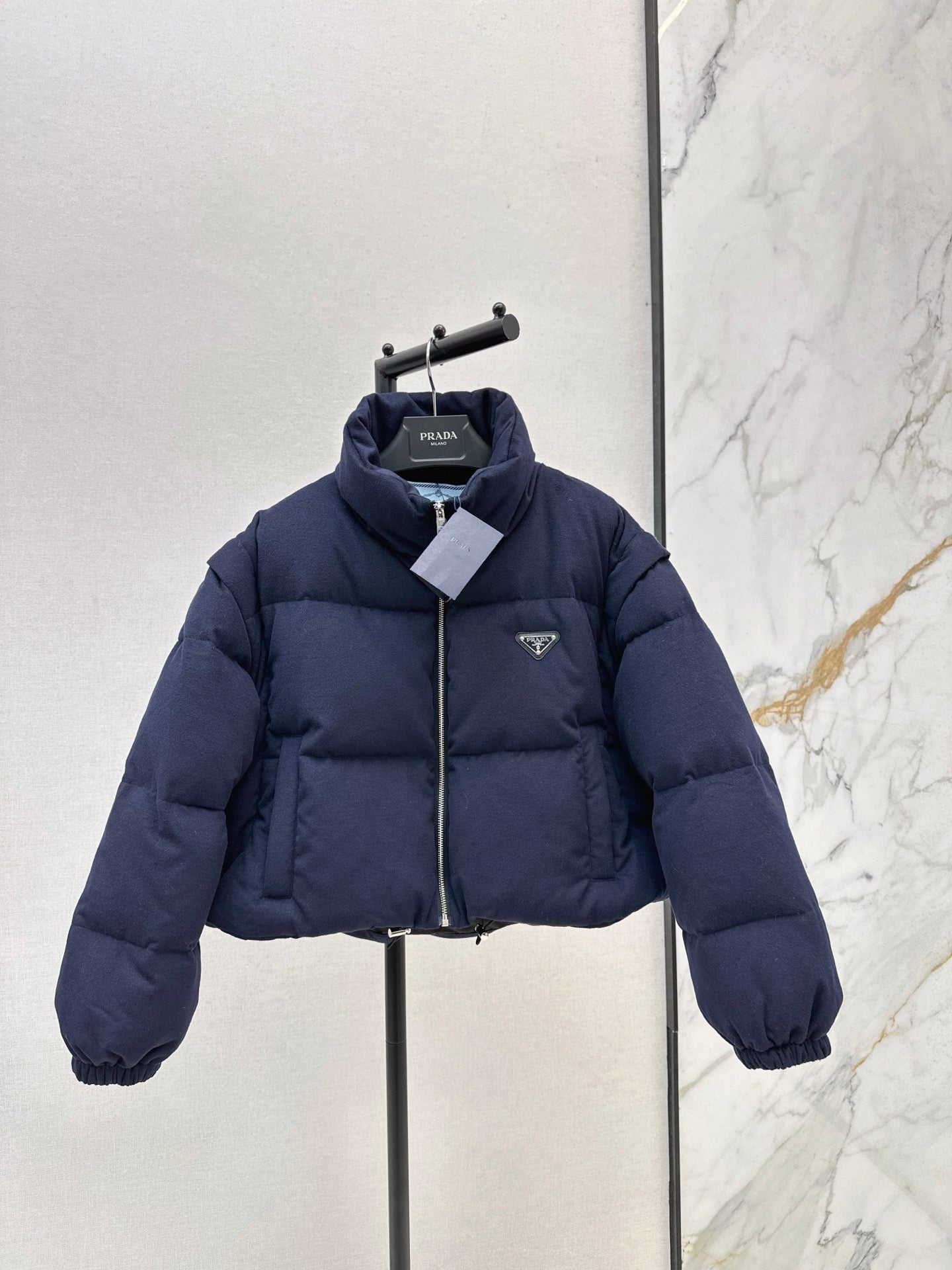 Pra 25fw down jacket