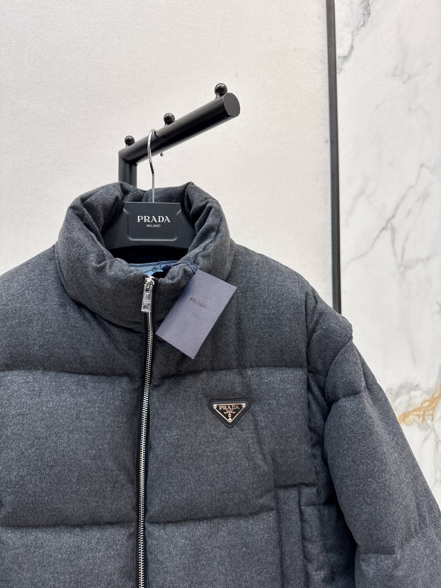 Pra 25fw down jacket
