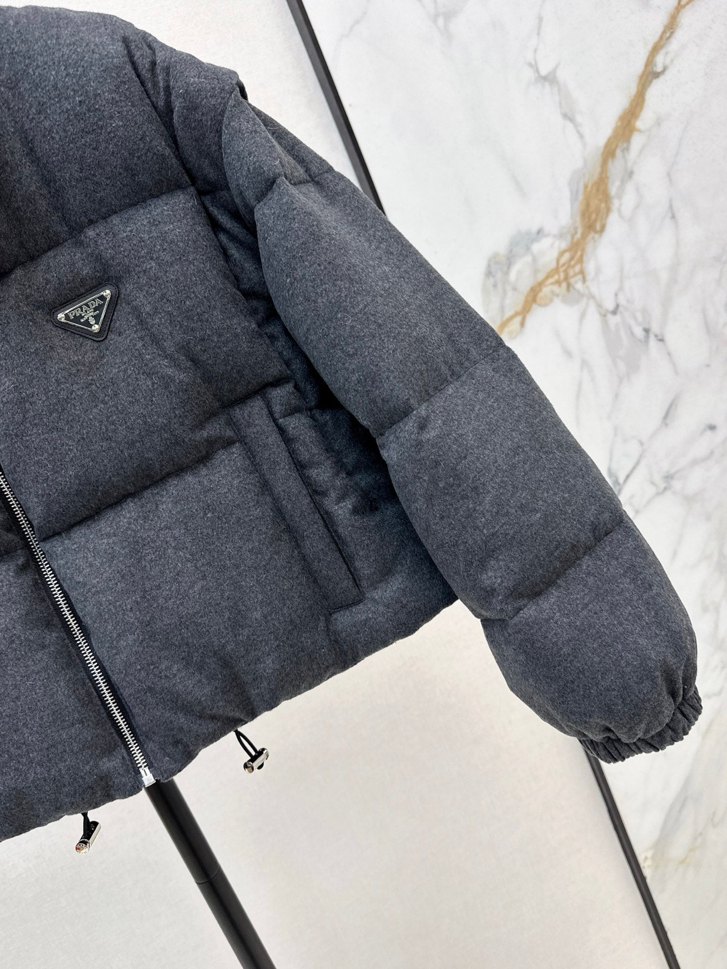 Pra 25fw down jacket