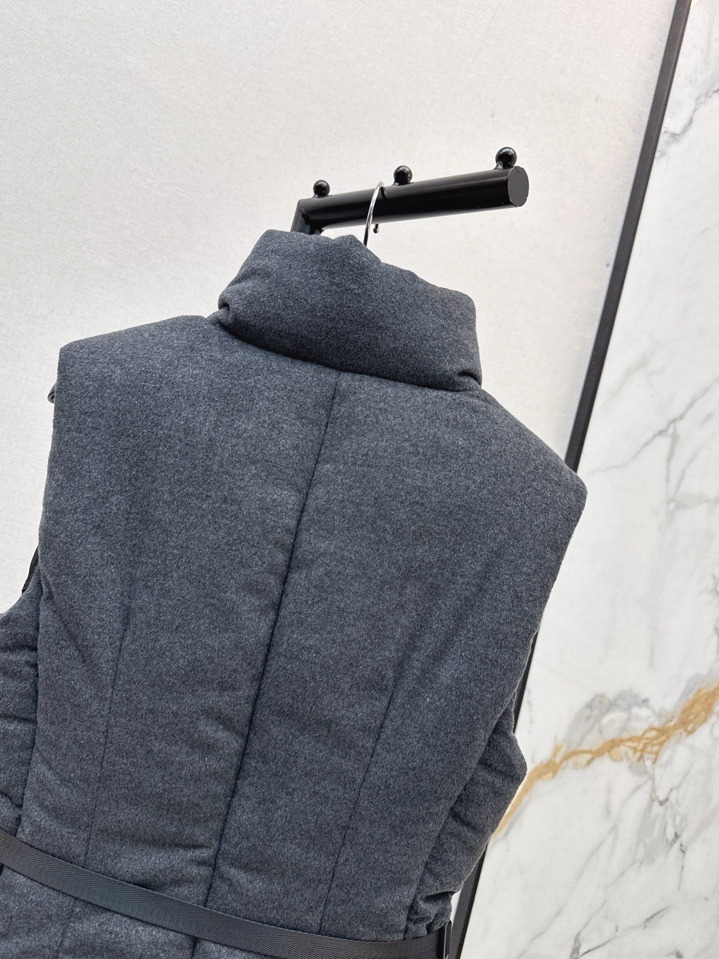 Pra 25fw down vest
