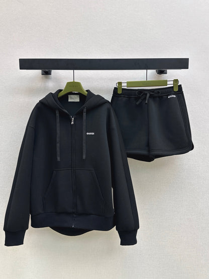Gucc 25fw tracksuit