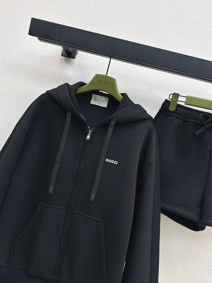 Gucc 25fw tracksuit