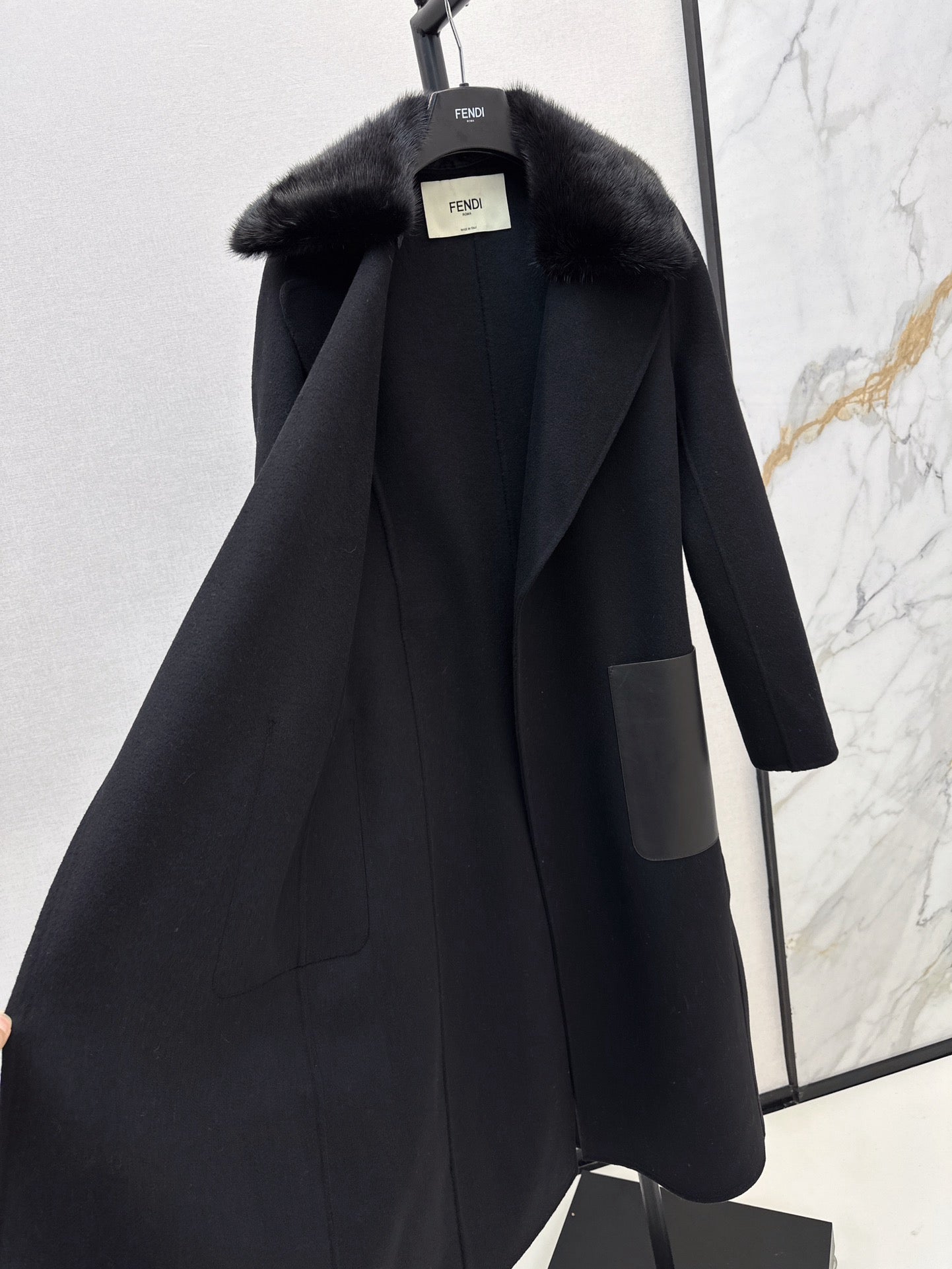 Fend 25fw cashmere jacket