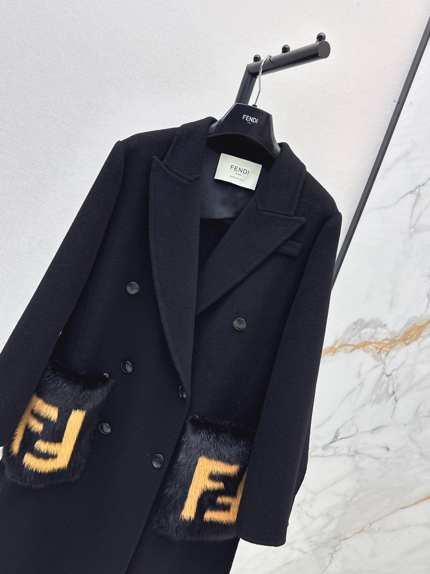 Fend 25fw coat