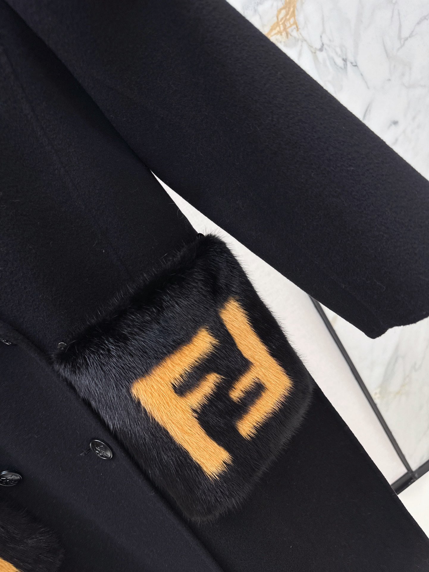 Fend 25fw coat