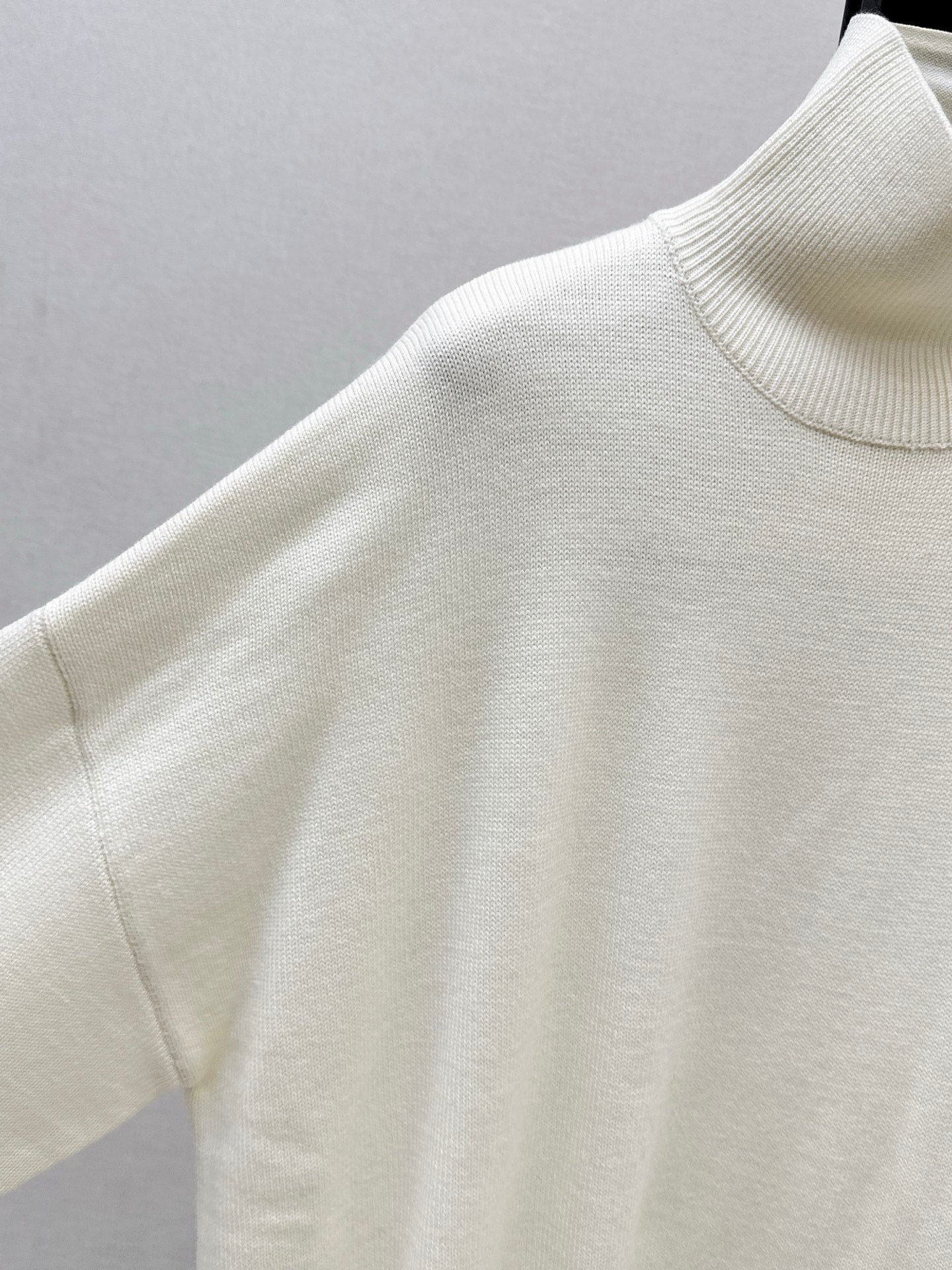 Ala 25fw wool sweater