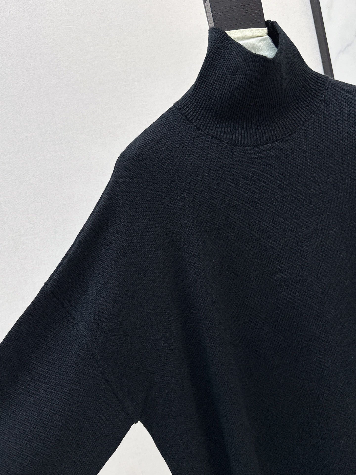 Ala 25fw wool sweater