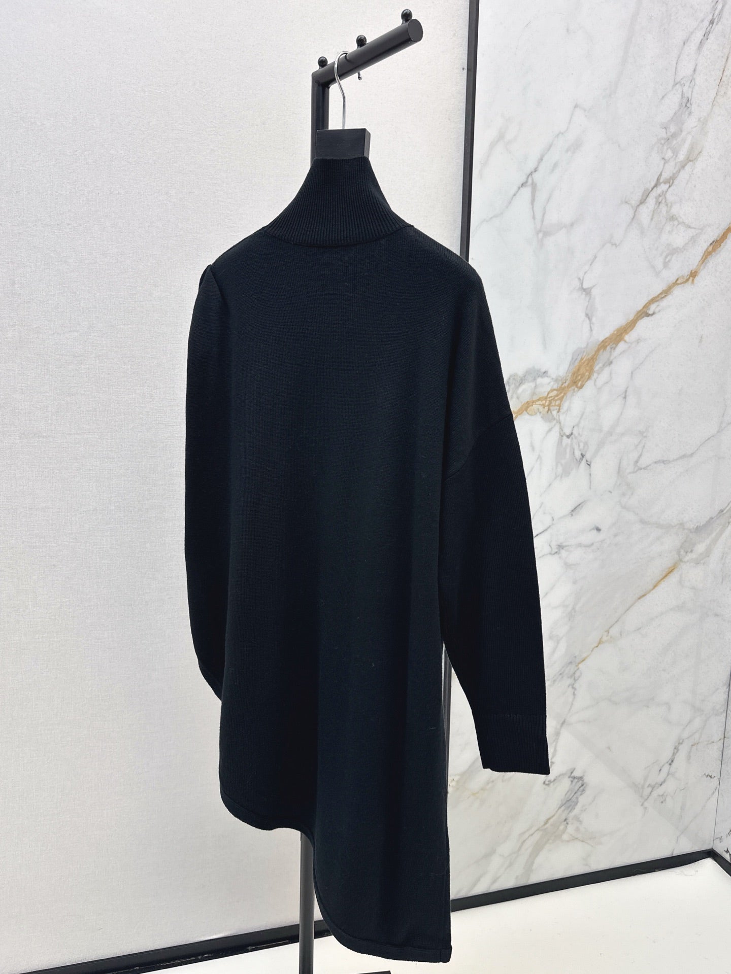Ala 25fw wool sweater
