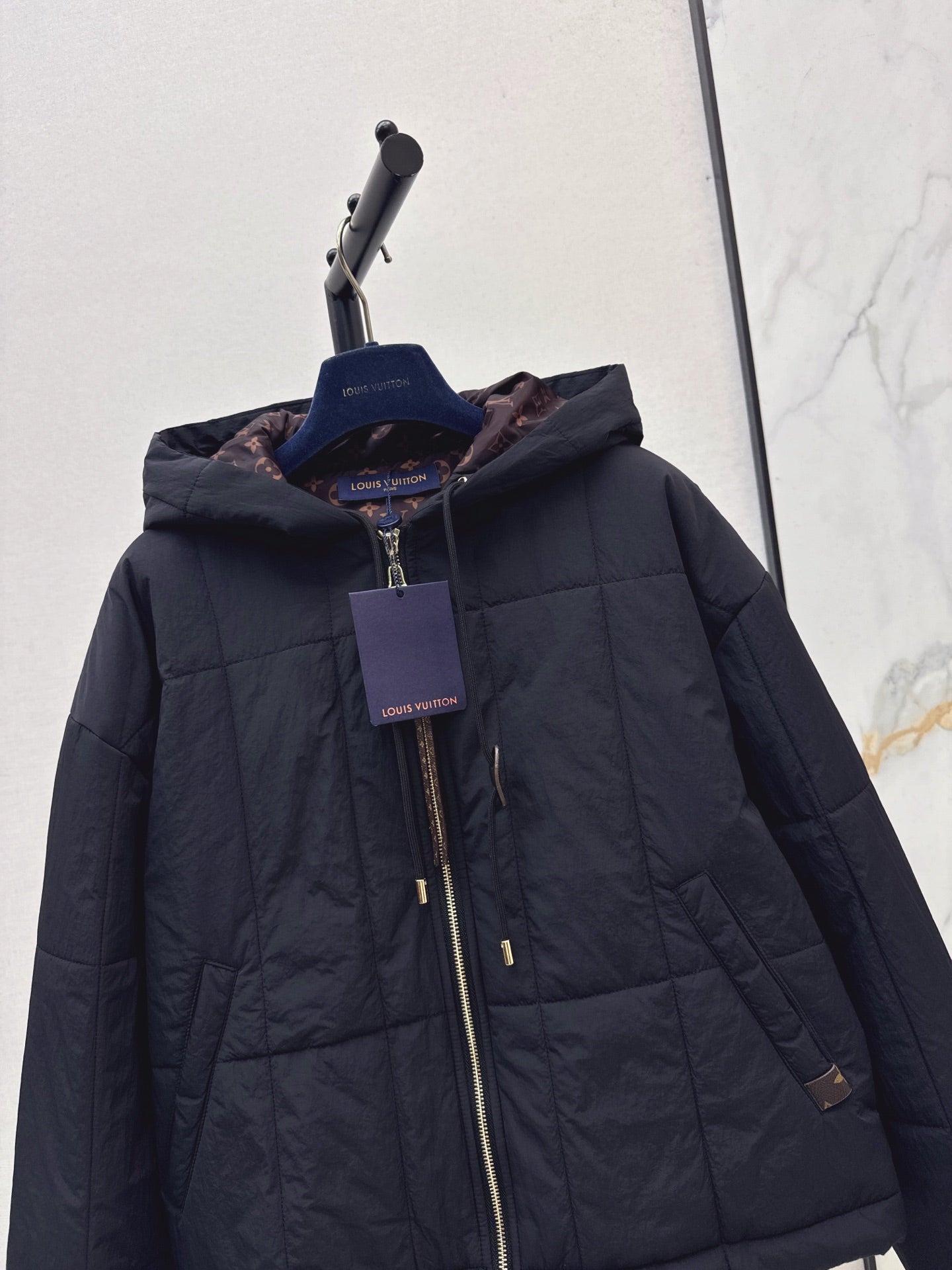 Loui 25fw padded jacket