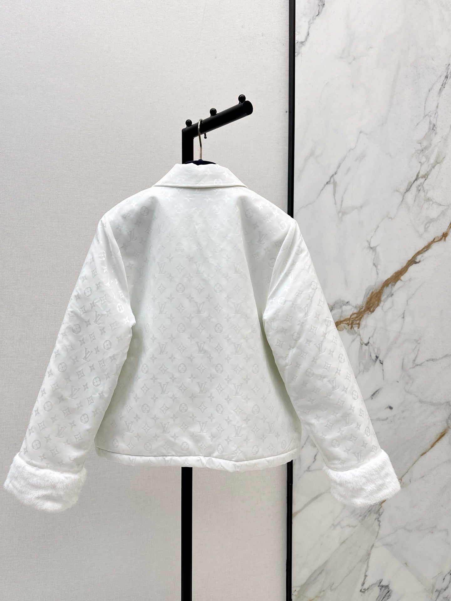 Loui 25fw padded jacket