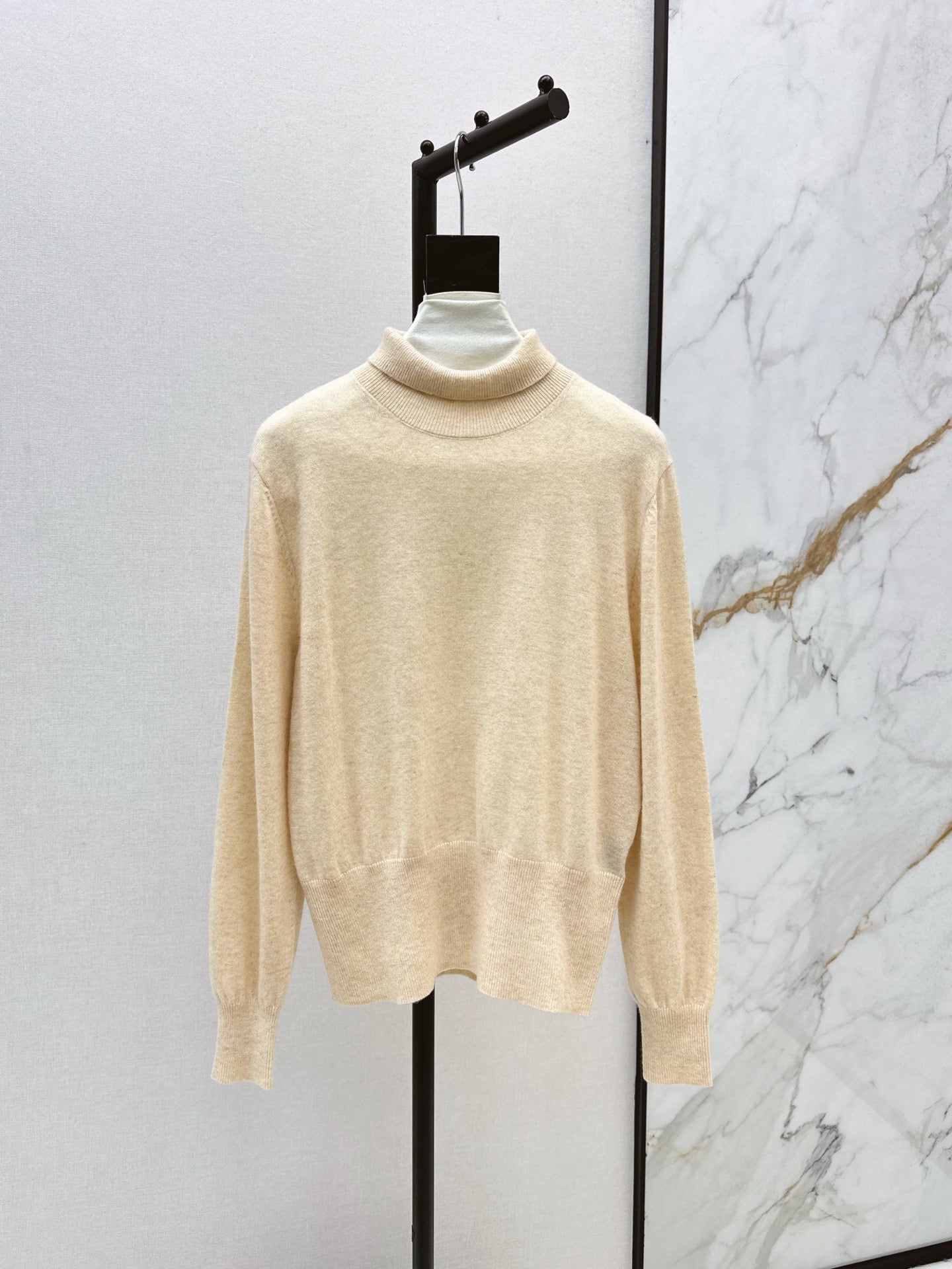 Loro 25fw wool sweater
