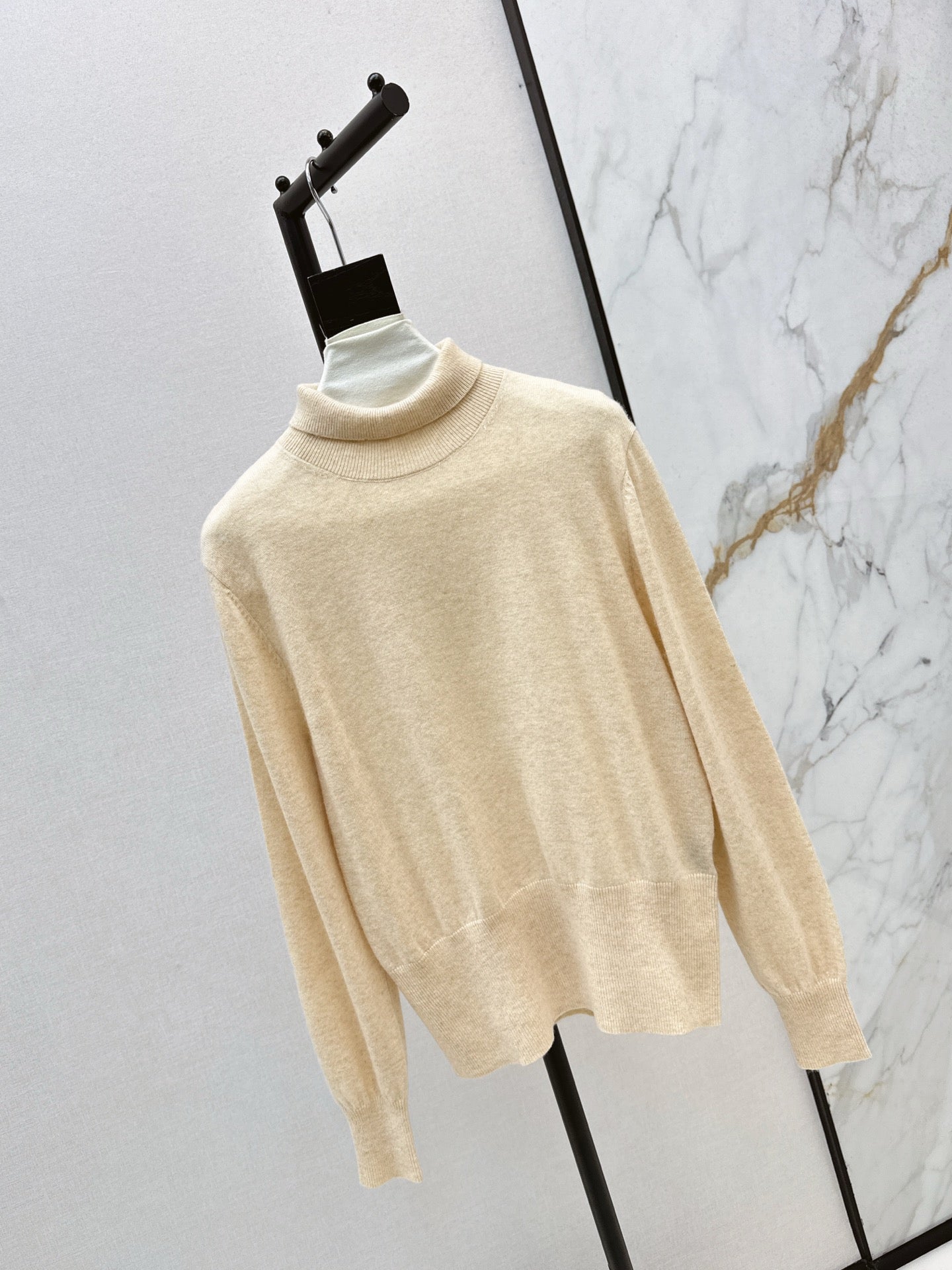 Loro 25fw wool sweater