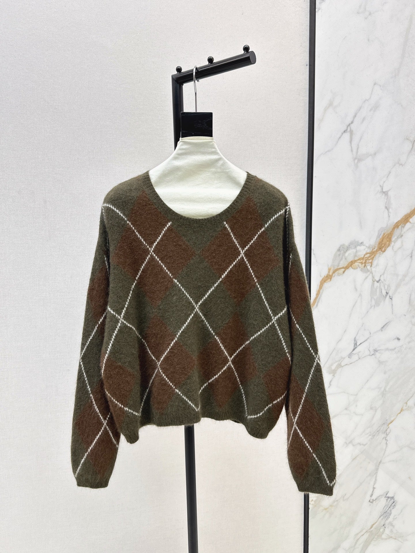Loro 25fw plaid sweater