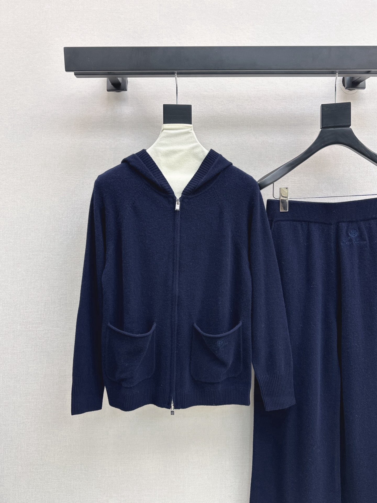 Loro 25fw cashmere suit