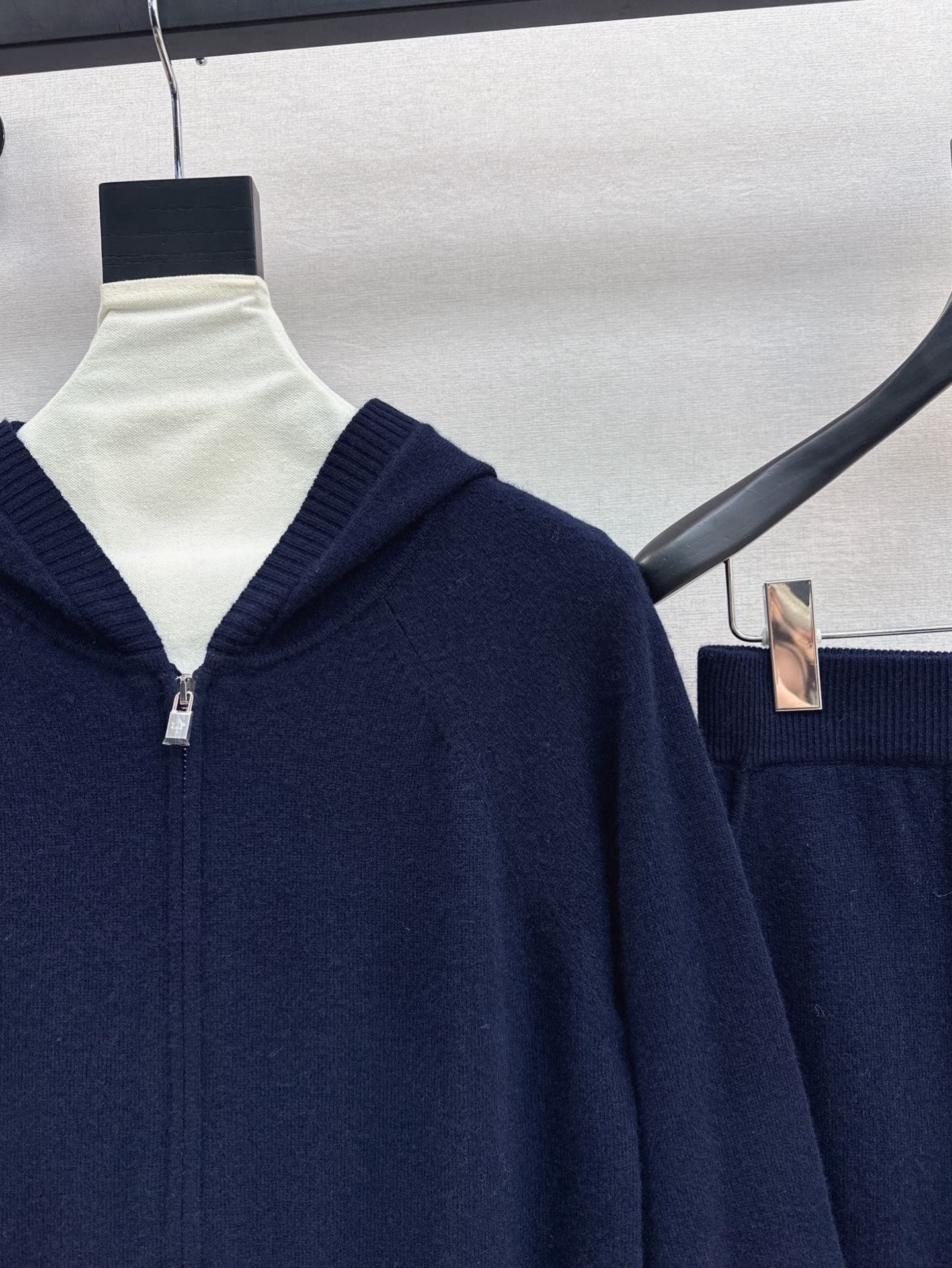 Loro 25fw cashmere suit